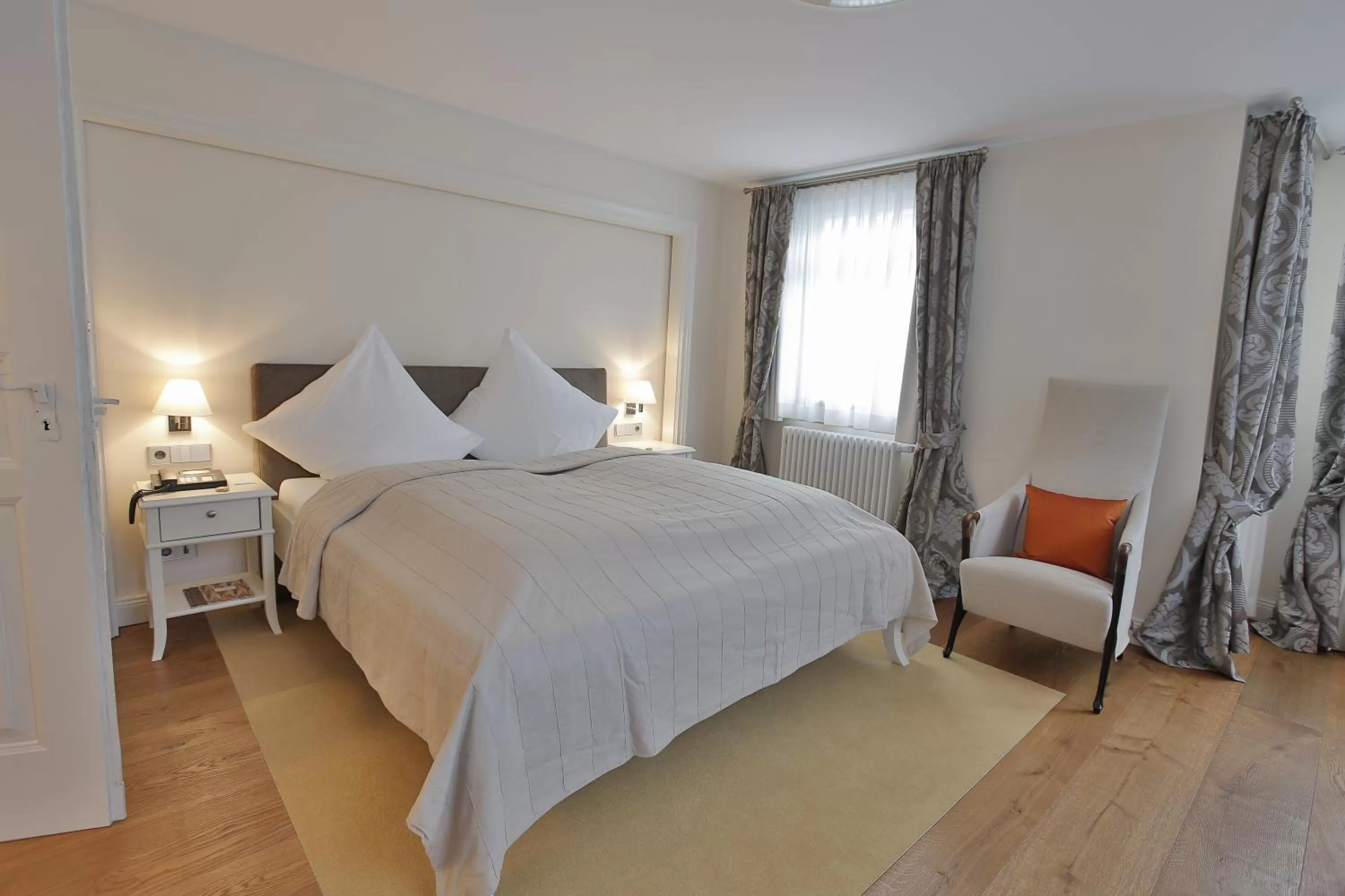 Photo of the whole room, Bed in Hotel-Restaurant Anne-Sophie