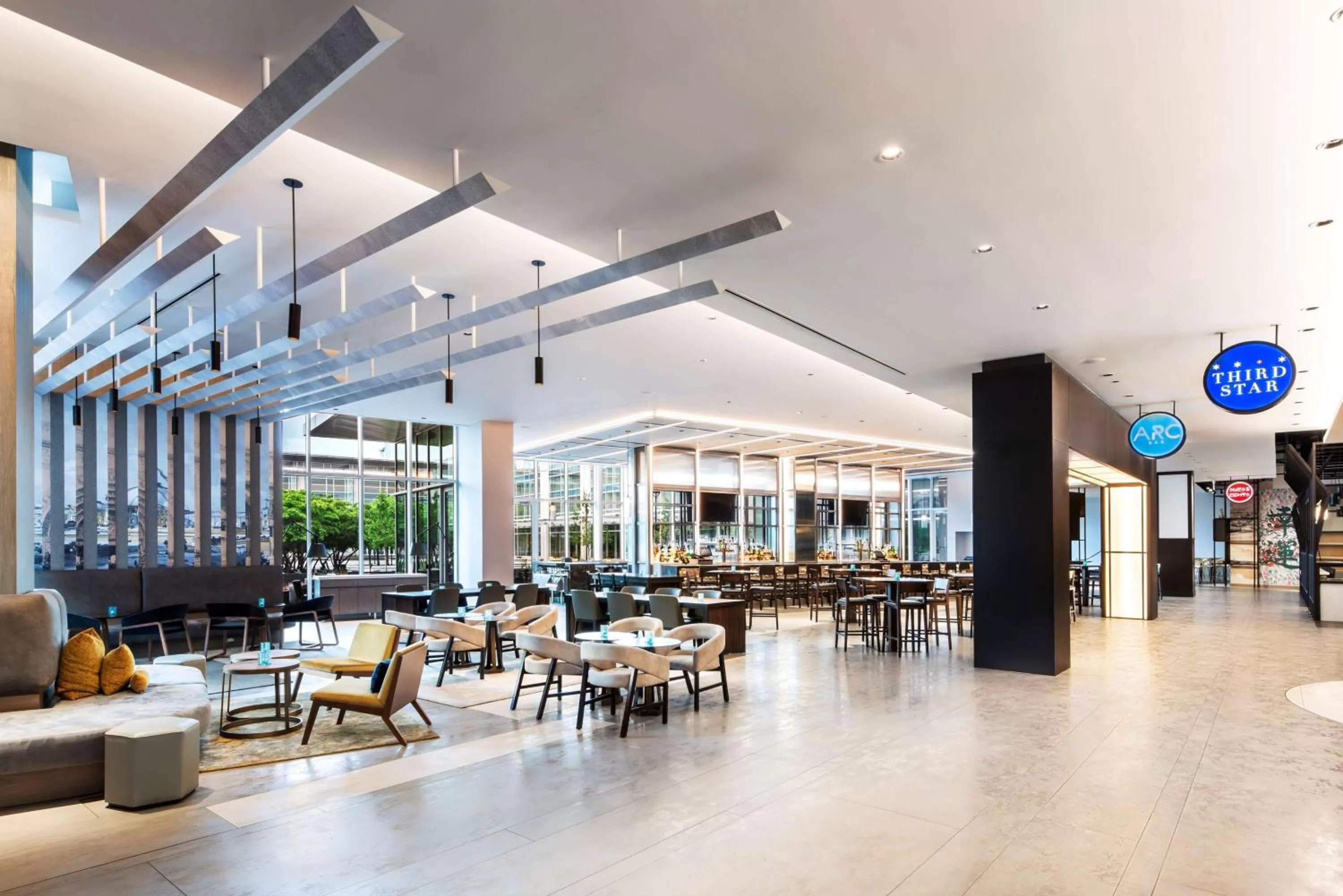 Pool view in Hyatt Regency McCormick Place Chicago