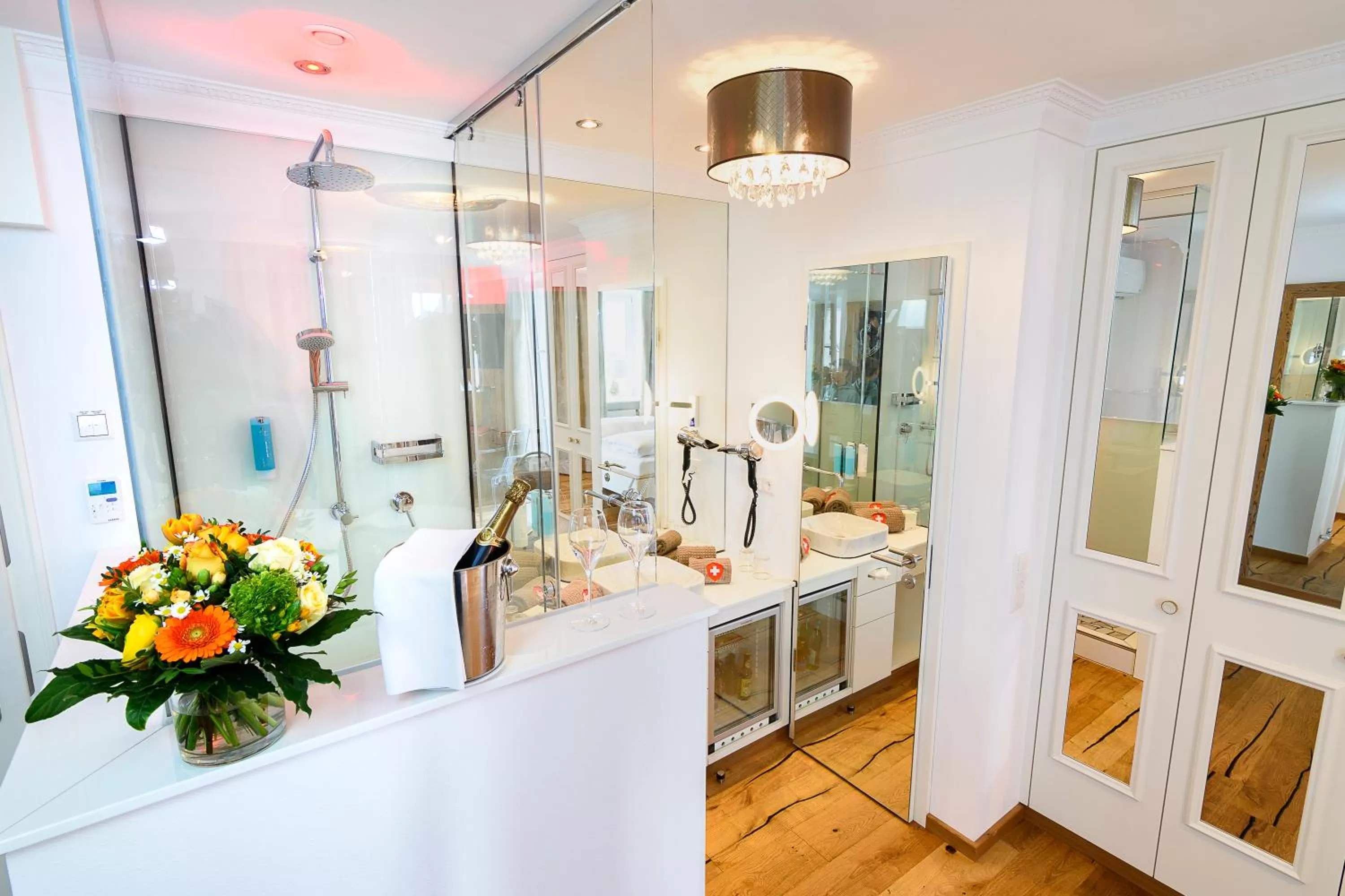 Photo of the whole room in YachtHotel Helvetia Spa- und Wellnessdomizil