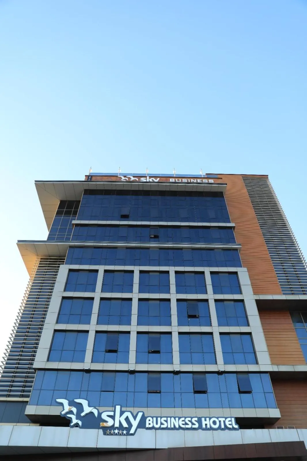 SKY Business Hotel