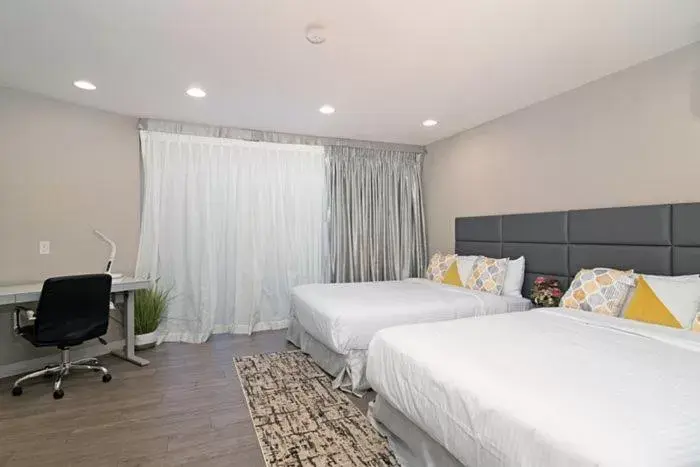 Family Room in Sands Of La Jolla Family Room in Sands Of La Jolla