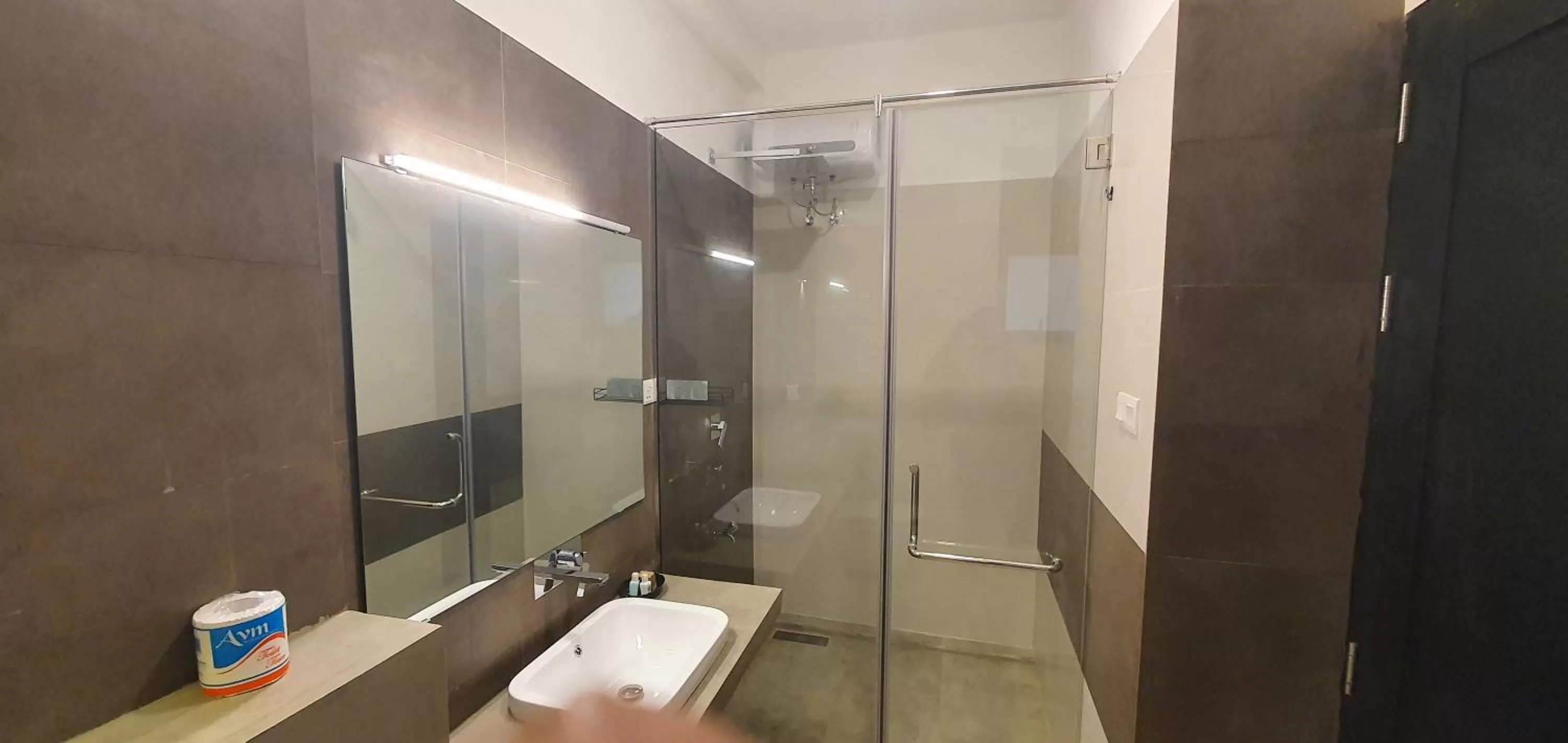 Bathroom in Hotel Kandyan View ''Free pickup from Kandy city''