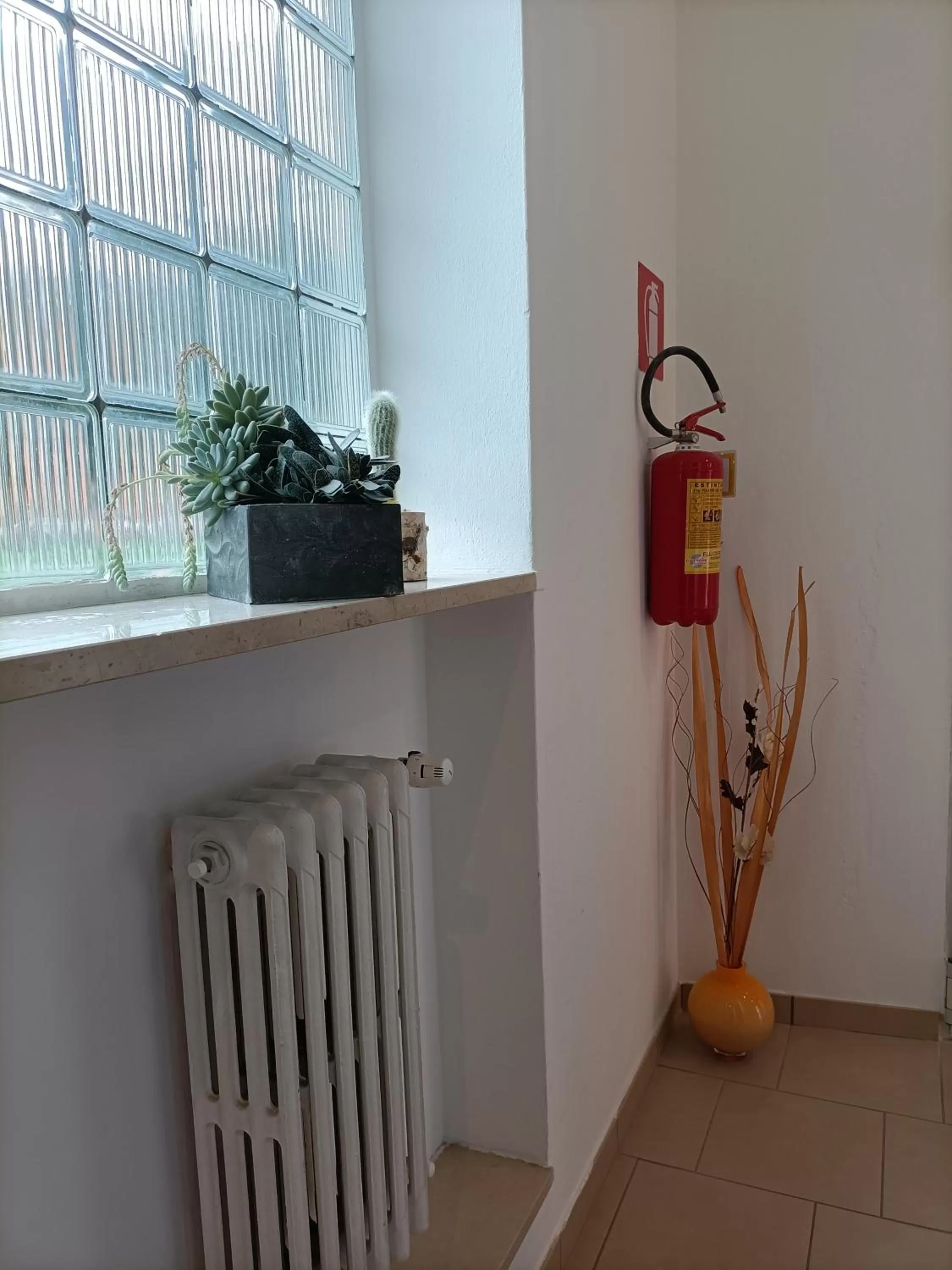 Decorative detail in Albergo Roma