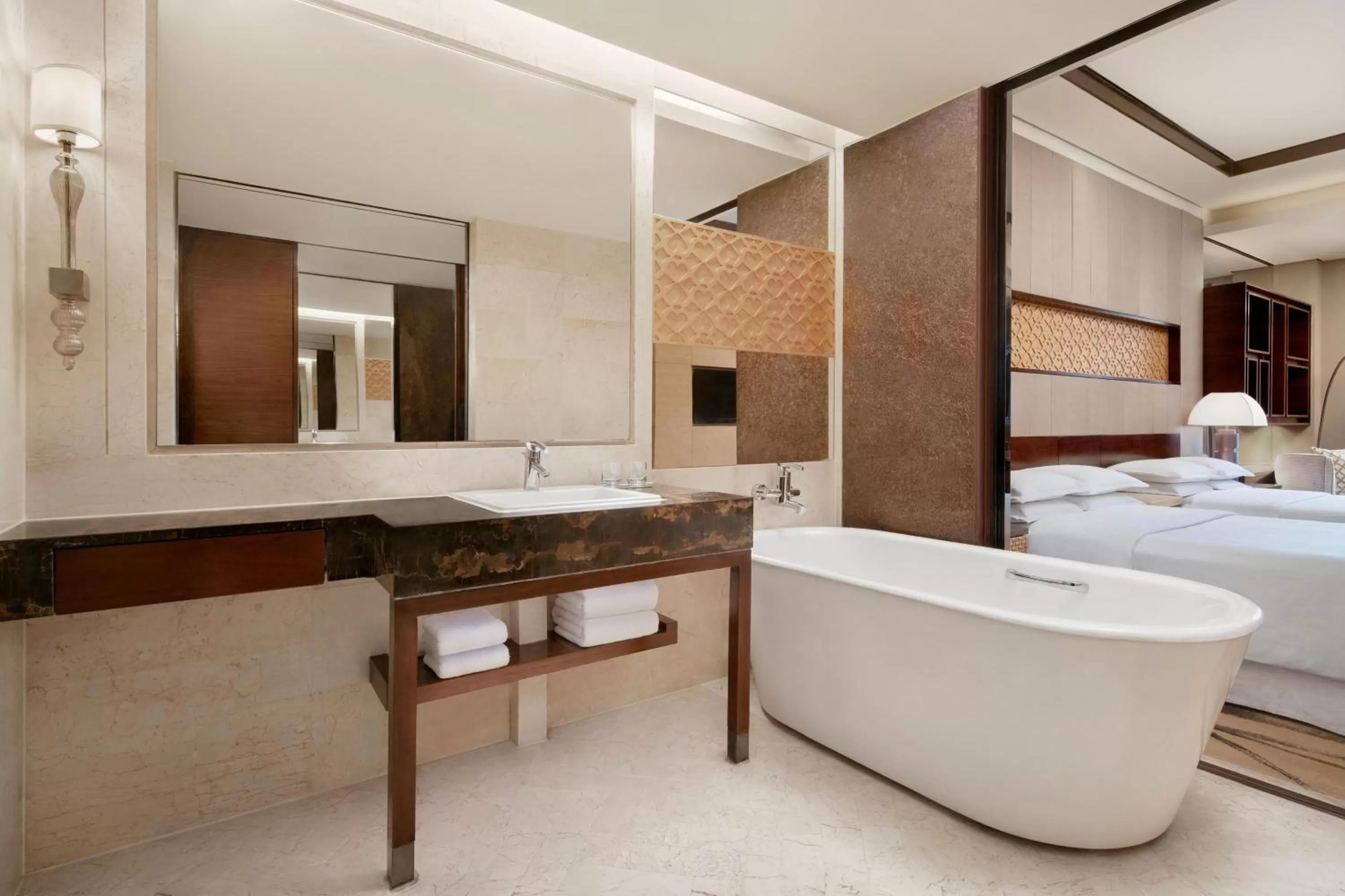 Bathroom, Bed in Sheraton Xi'an North City Hotel