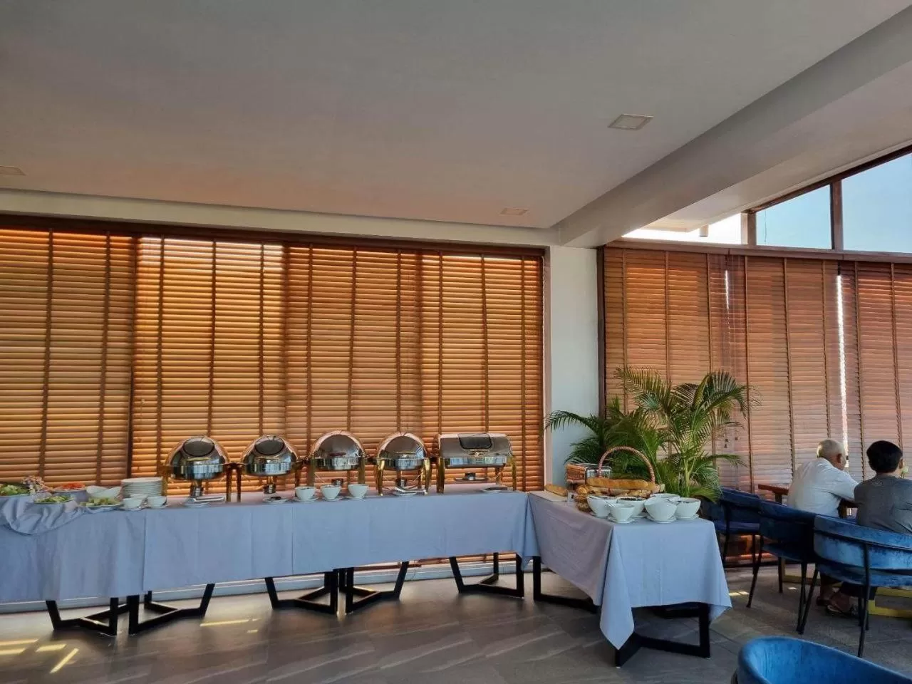 Breakfast, Restaurant/Places to Eat in Homewood Hotel