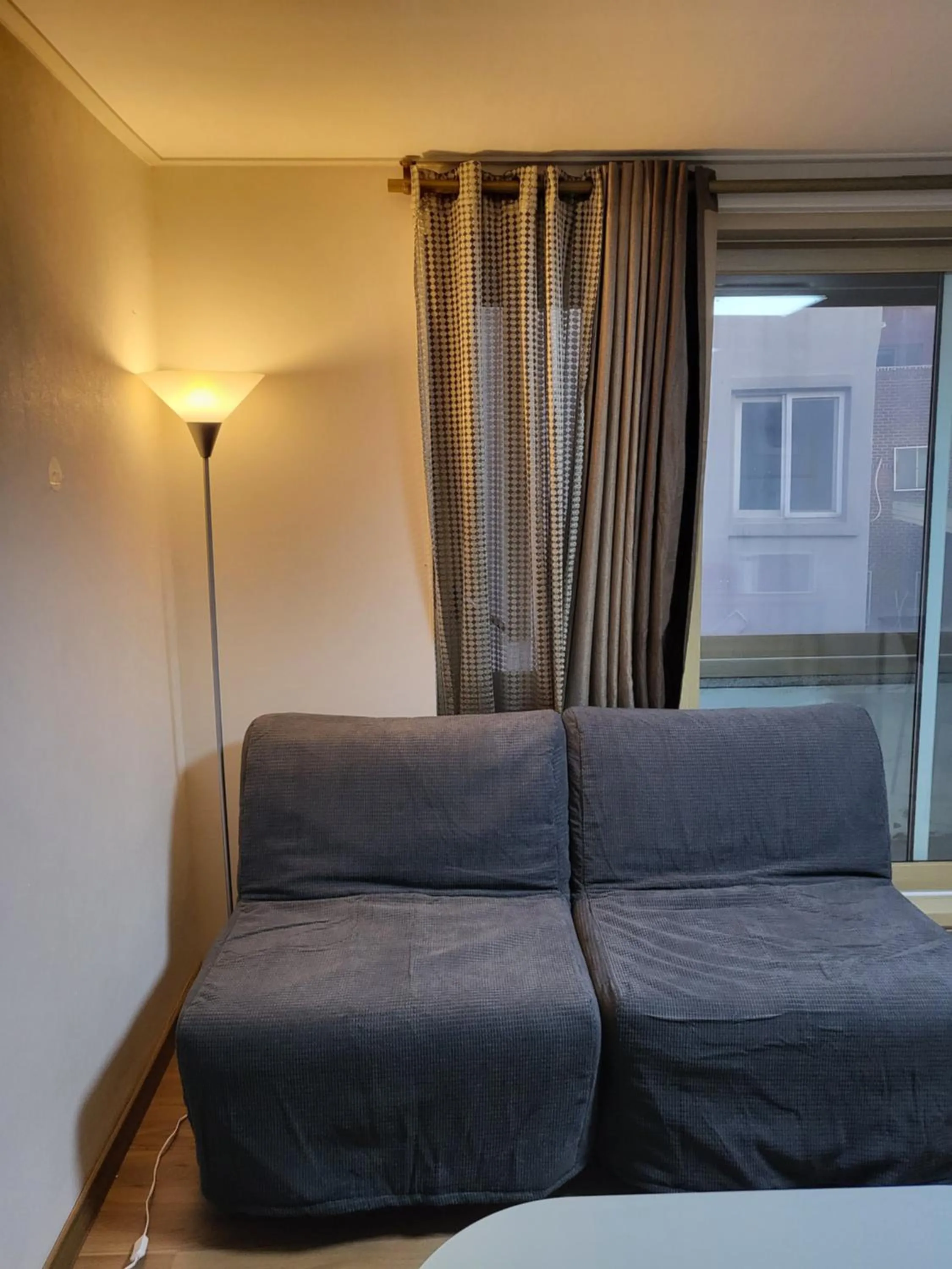 Living room in Red Guesthouse