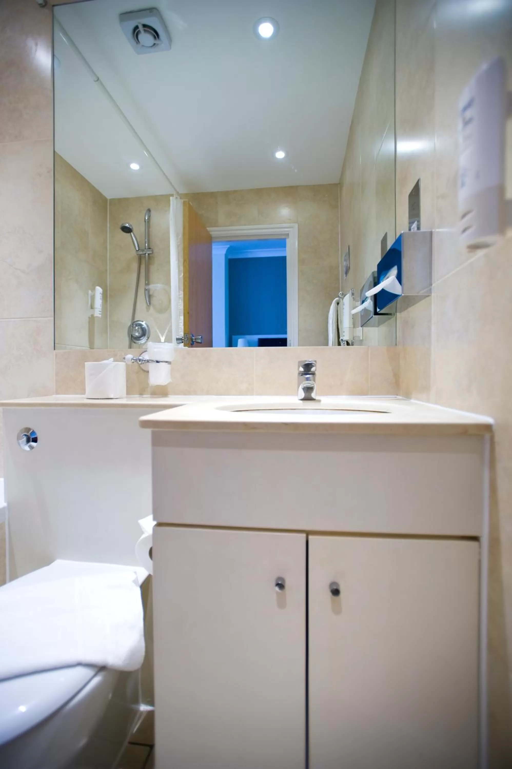 Bathroom in Best Western Chiswick Palace & Suites London