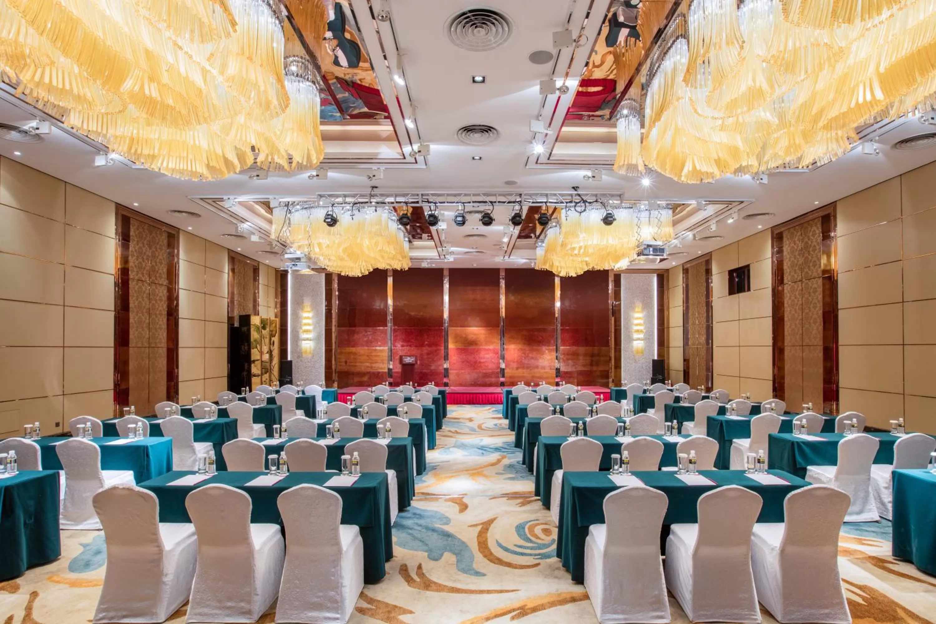 Banquet/Function facilities in Crowne Plaza Sanya City Center by IHG