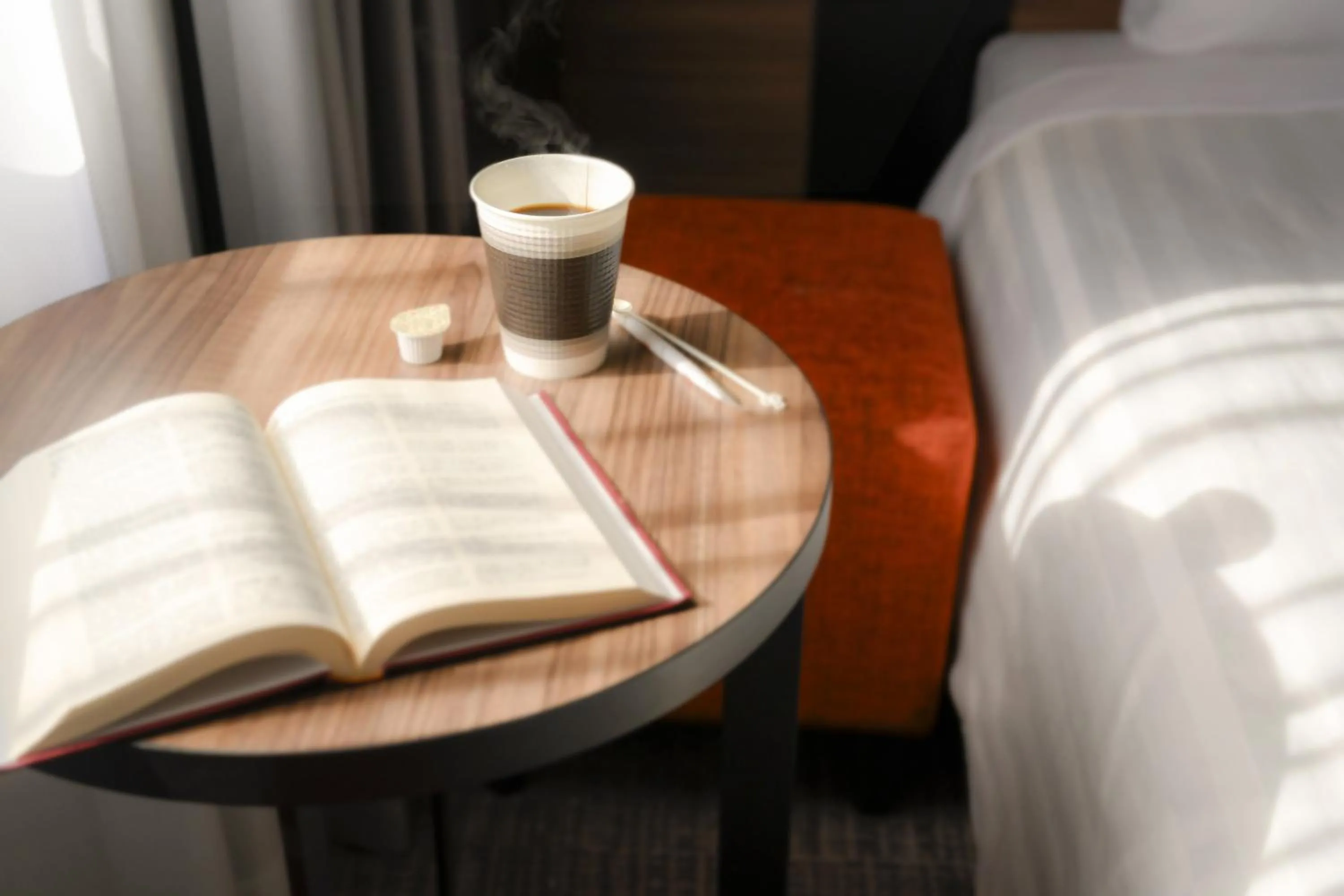 Photo of the whole room, Seating Area in Rihga Nakanoshima Inn