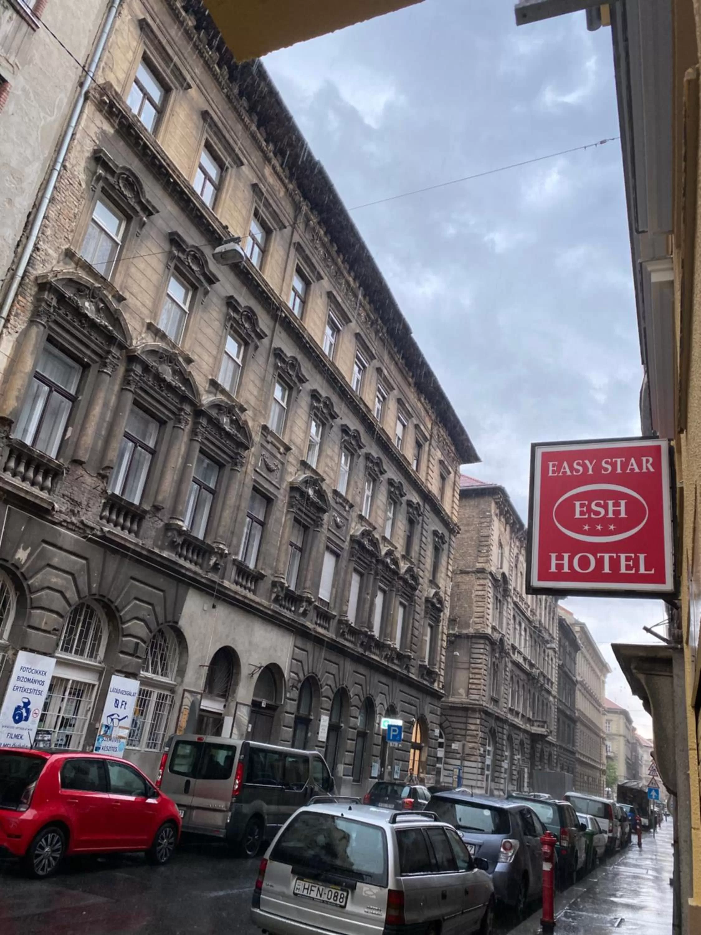 Property building in Easy Star Hotel