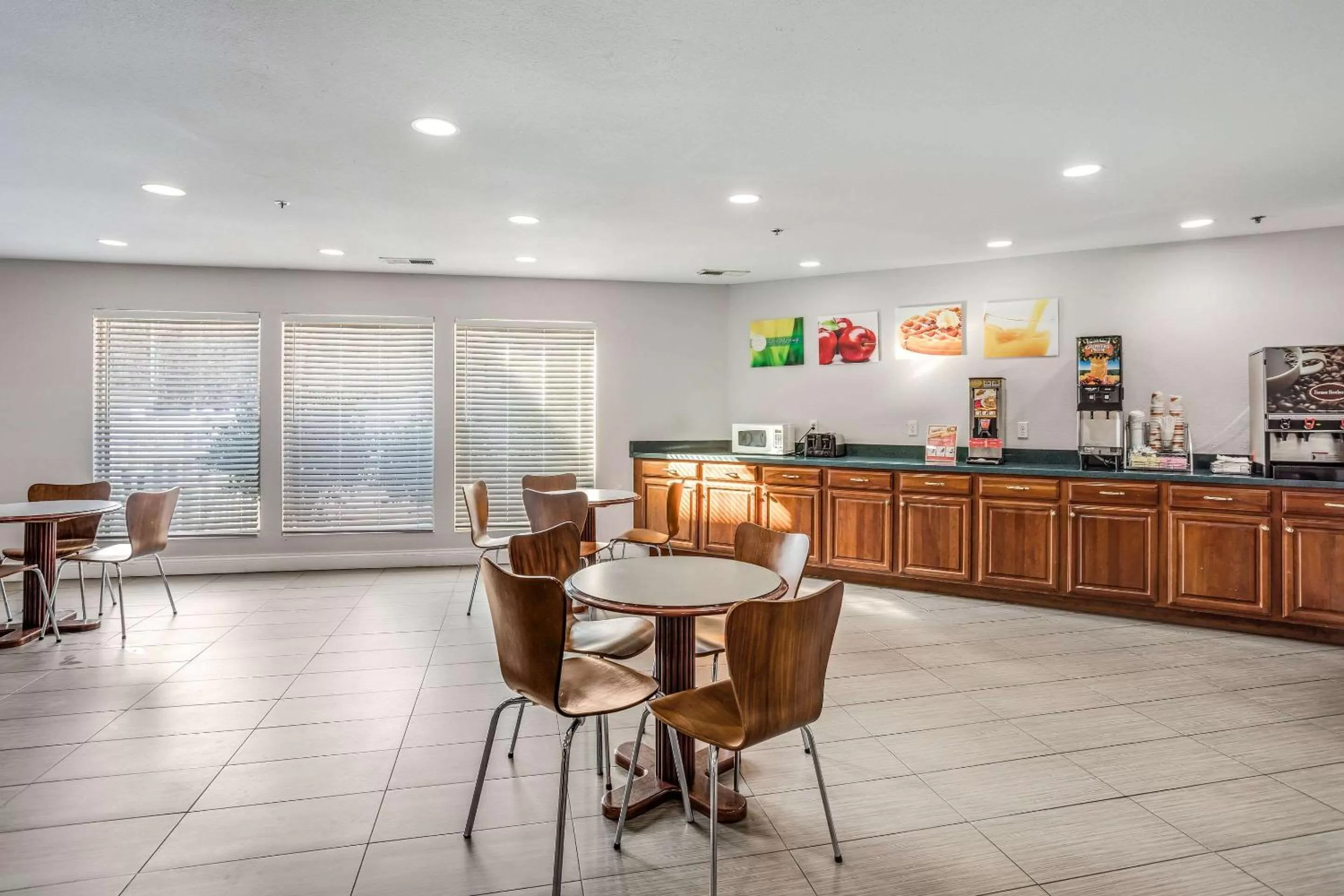 Restaurant/places to eat in Quality Inn Calvert City - Paducah East