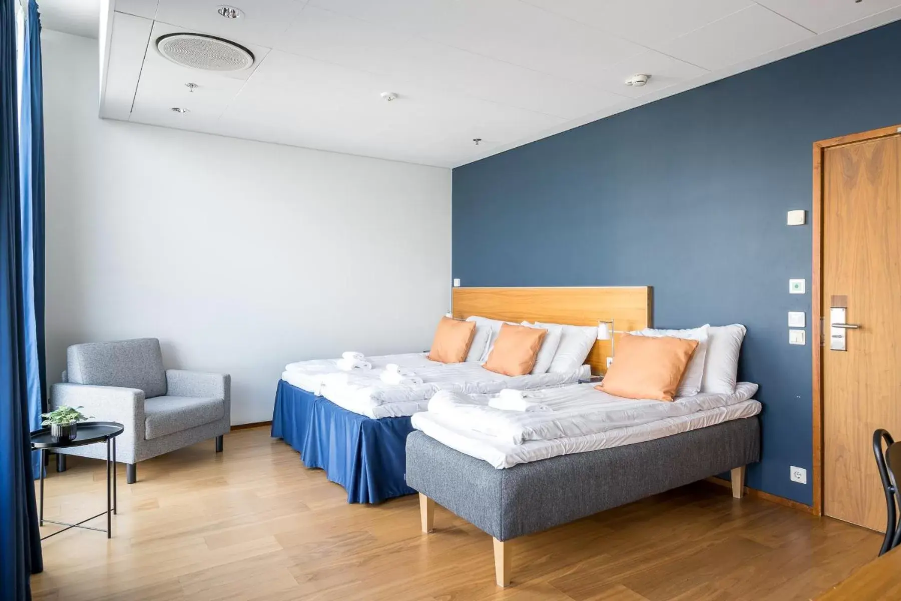 Quadruple Room in Hiisi Hotel Helsinki Jätkäsaari Quadruple Room in Hiisi Hotel Helsinki Jätkäsaari