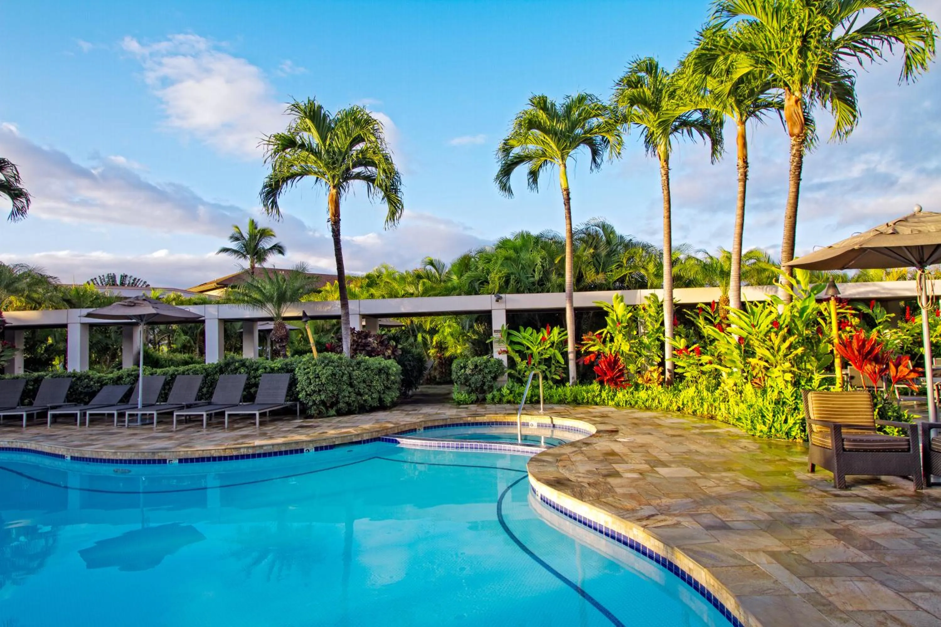 Swimming pool in Maui Coast Hotel