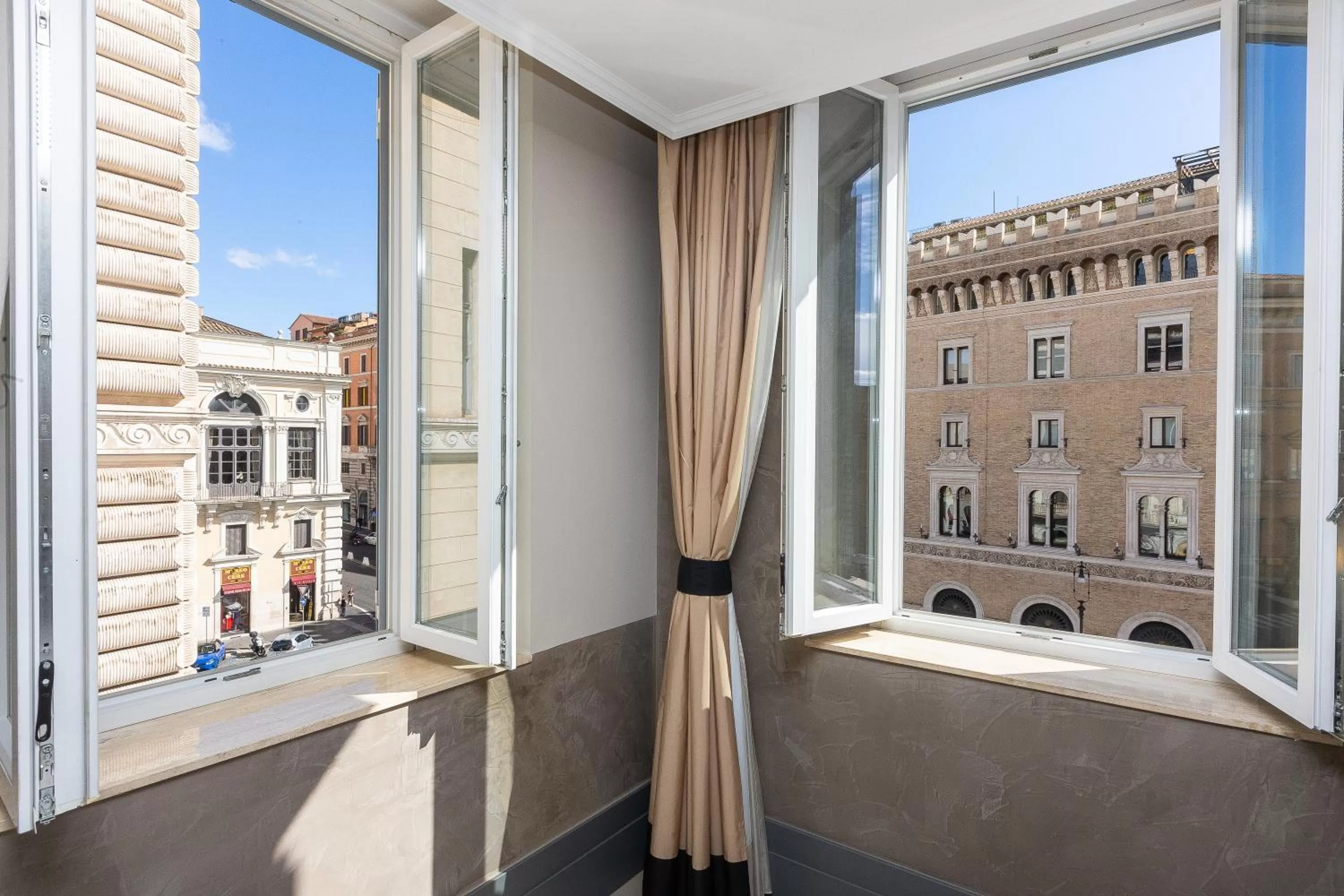 City view in Hotel Castellino Roma