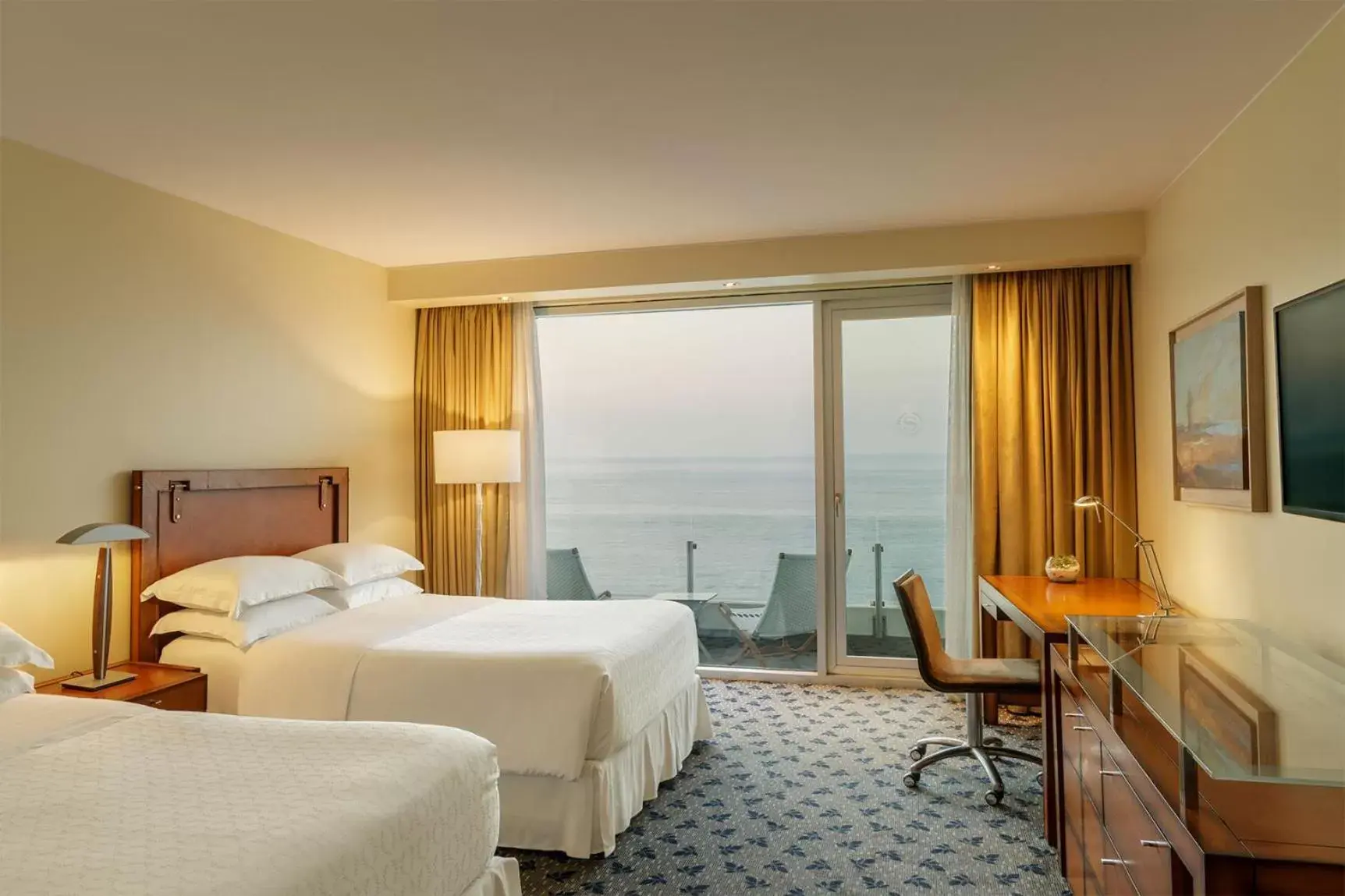 Classic, Guest room, 2 Queen or Double, Ocean view, Balcony in Sheraton Miramar Hotel & Convention Center Classic, Guest room, 2 Queen or Double, Ocean view, Balcony in Sheraton Miramar Hotel & Convention Center