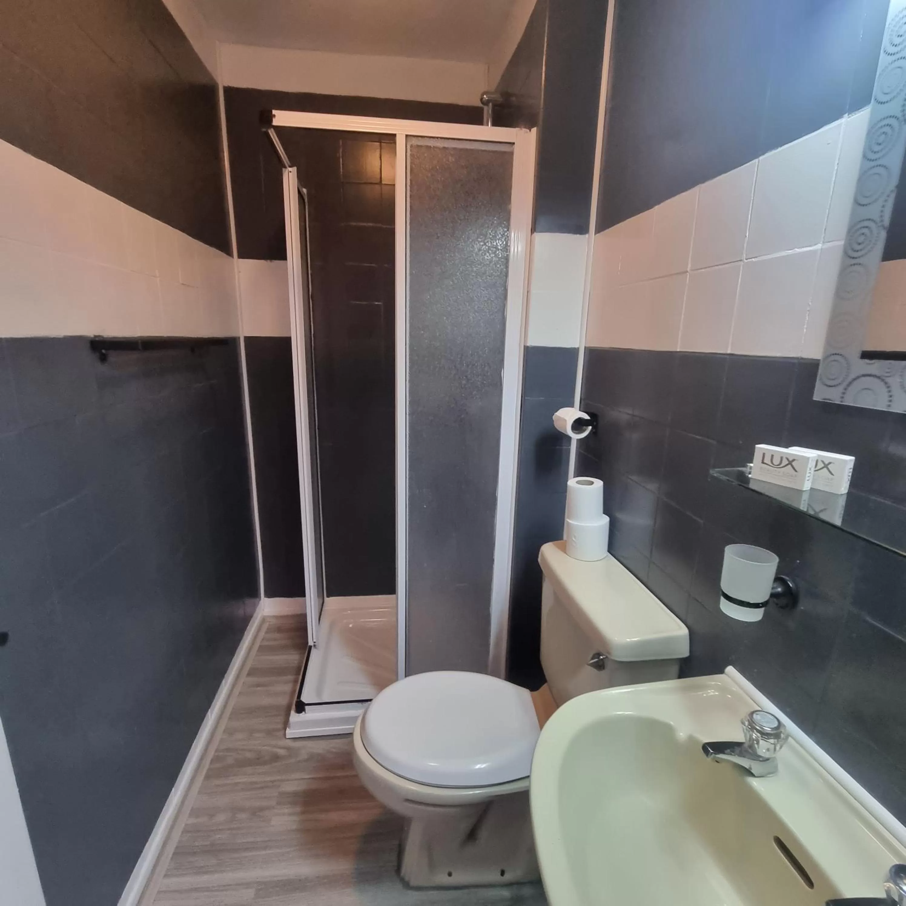 Palm Beach Hotel by the Sea