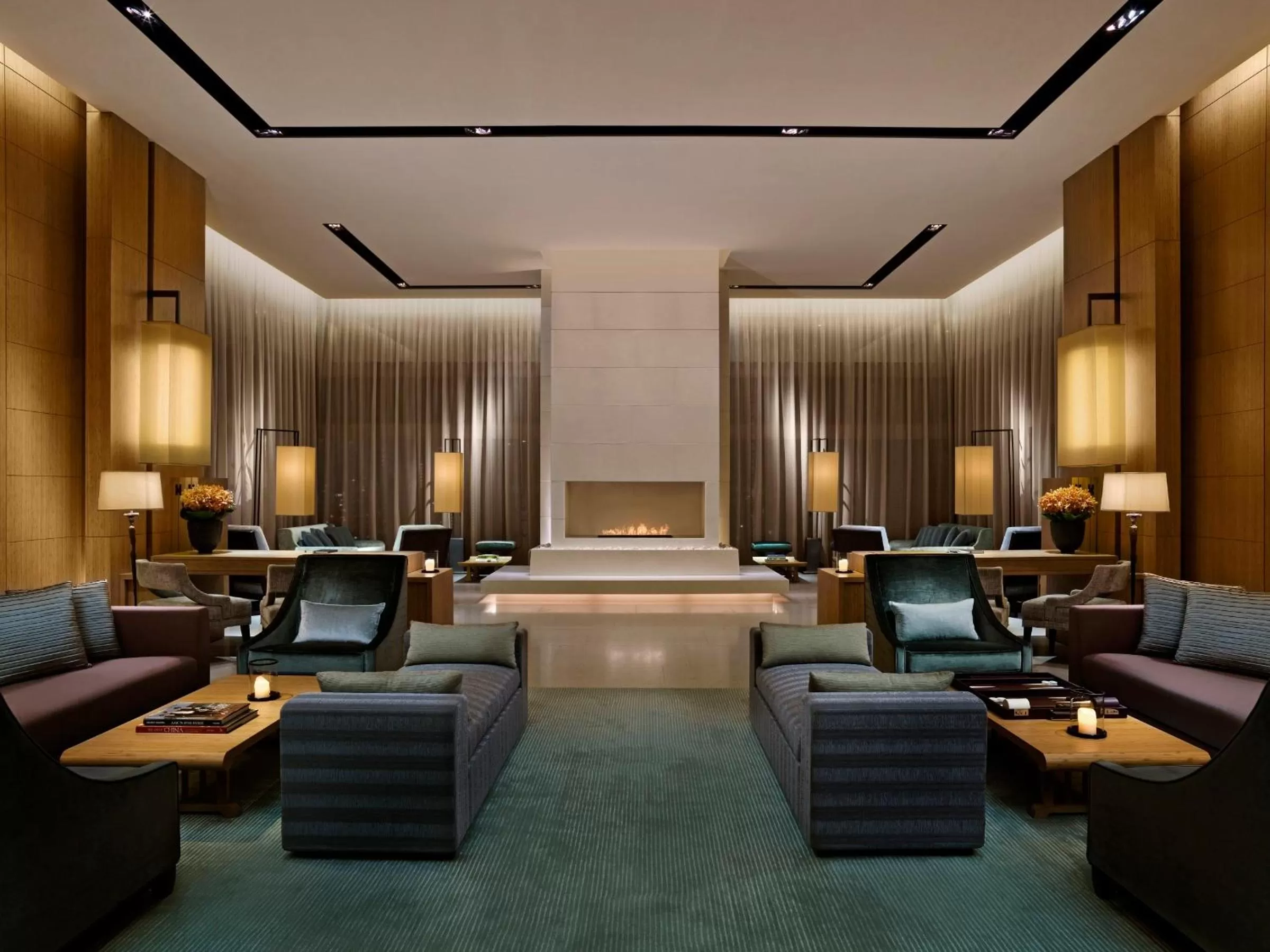 Lounge or bar in Upper House Hong Kong