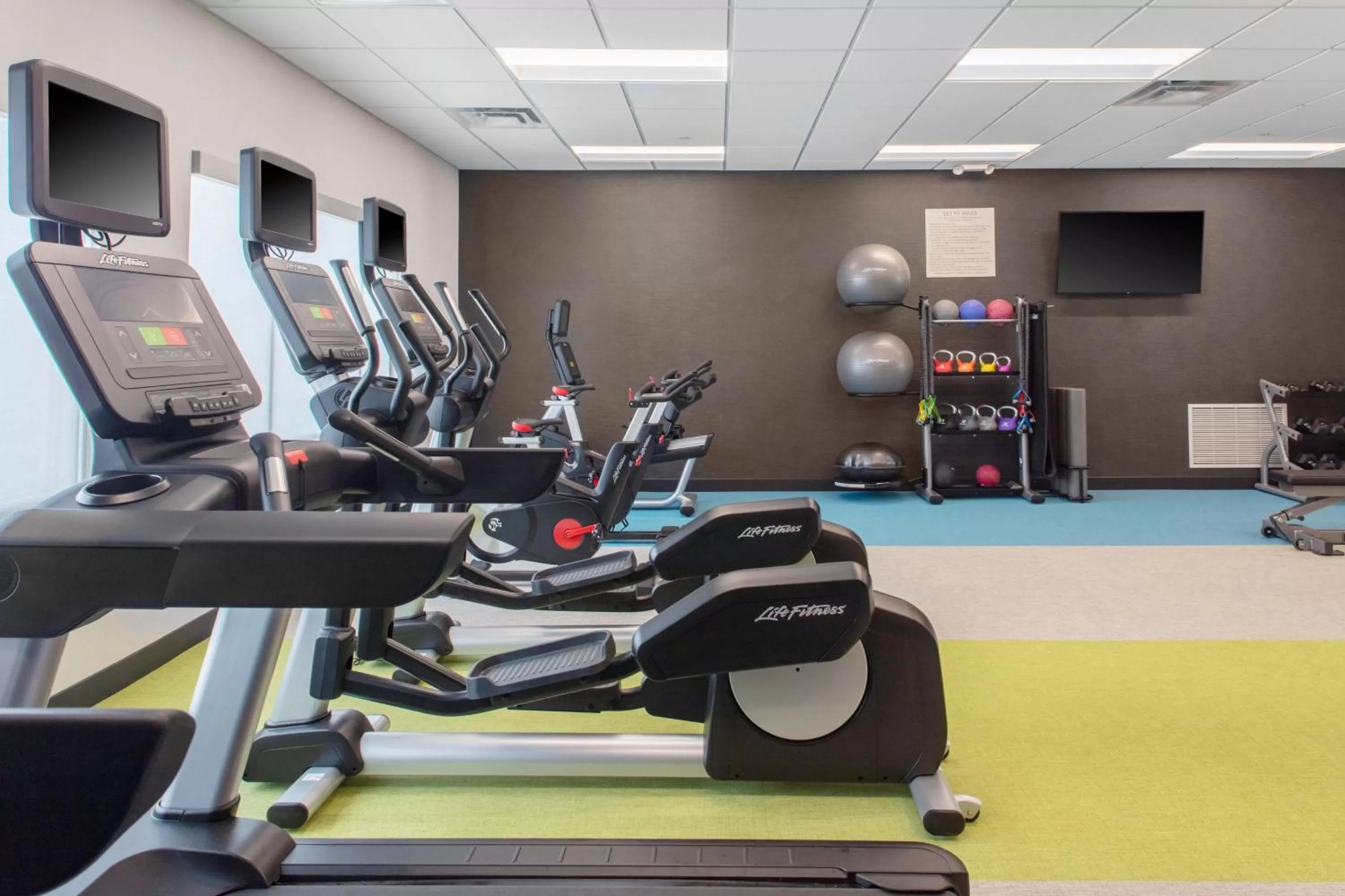 Fitness centre/facilities in TownePlace Suites By Marriott Dayton Wilmington