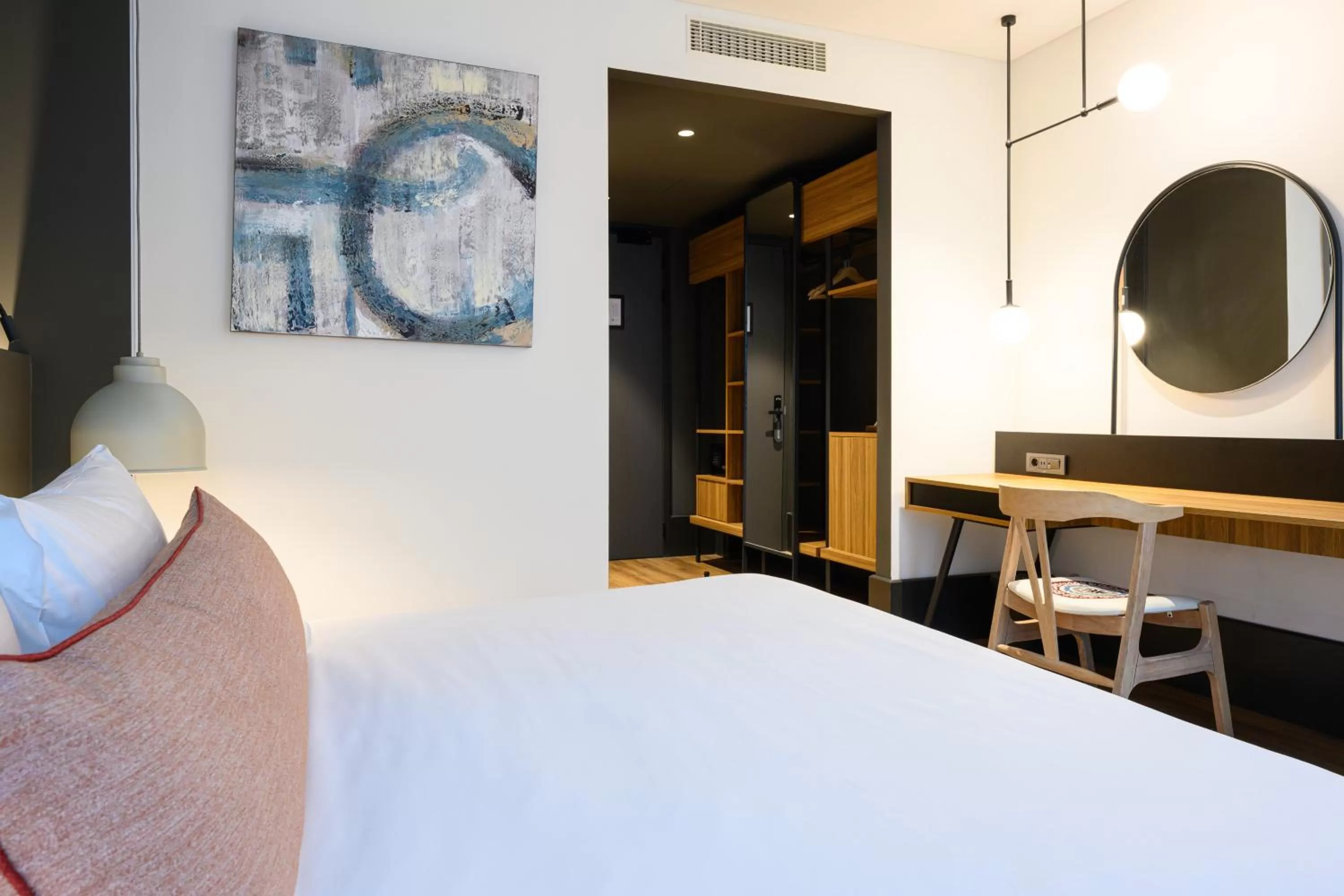 Bedroom in NEO KVL Hotel by TASIGO