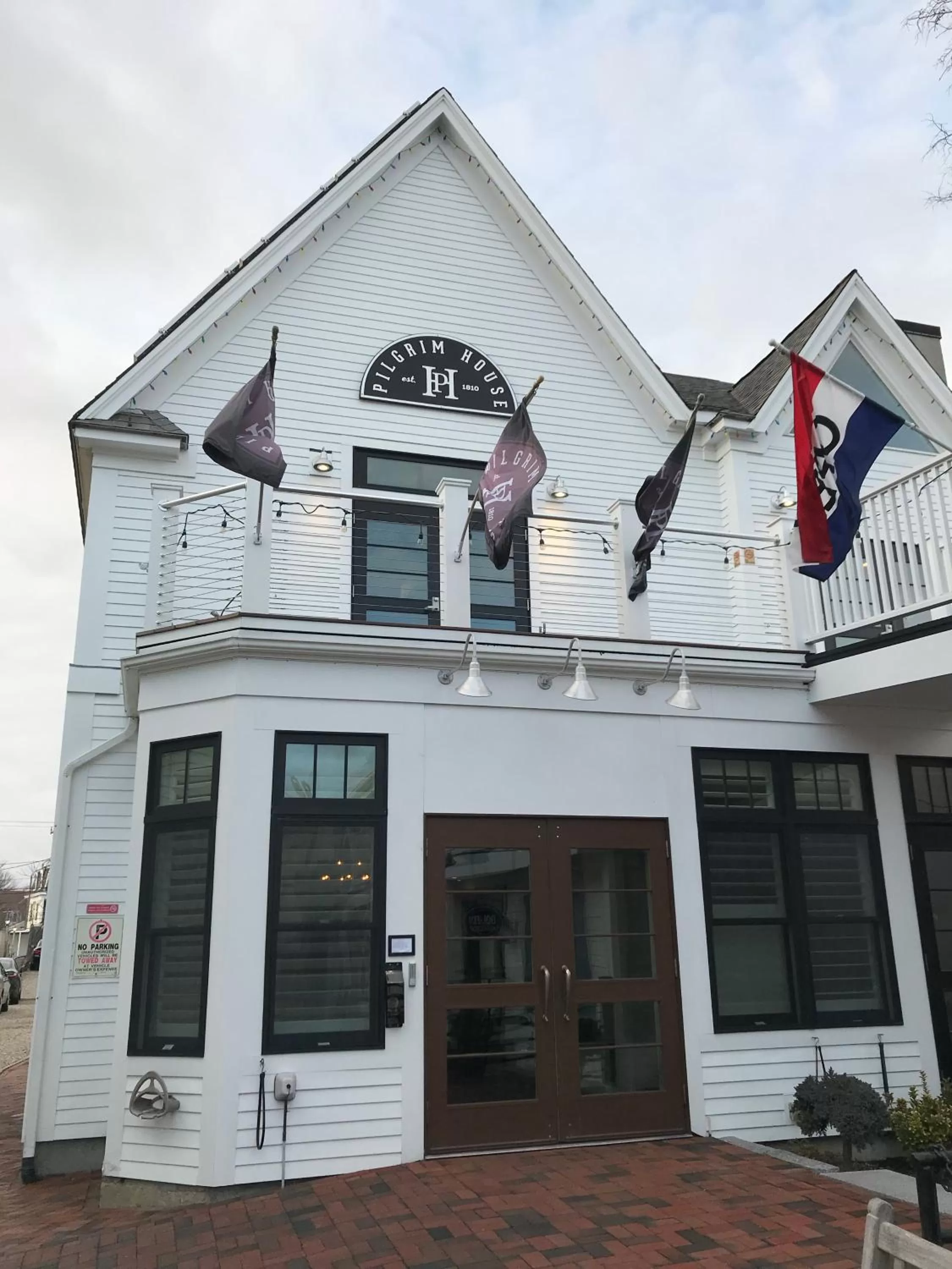 Facade/entrance in Pilgrim House