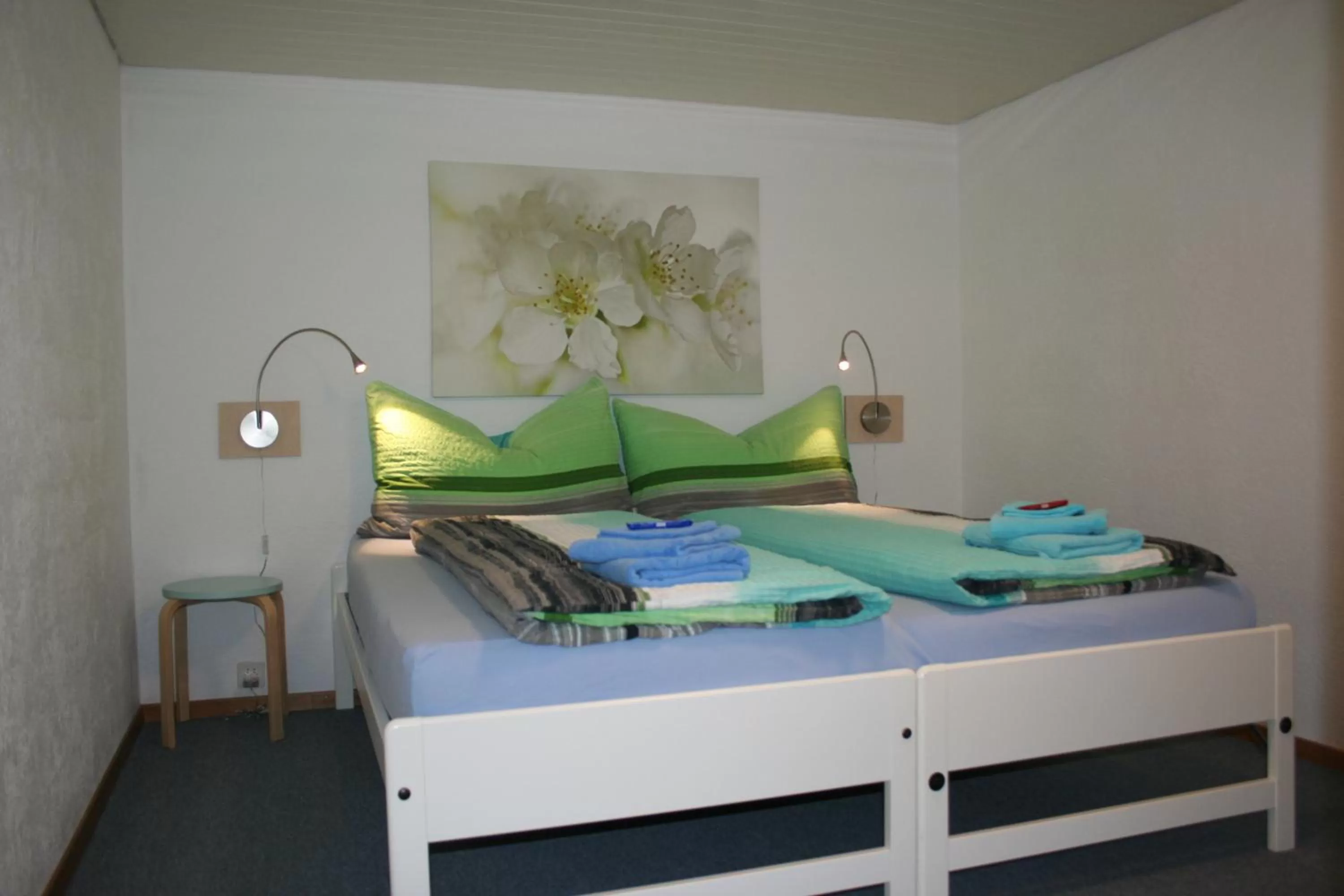 Photo of the whole room, Bed in BnB Mönthal im Jurapark