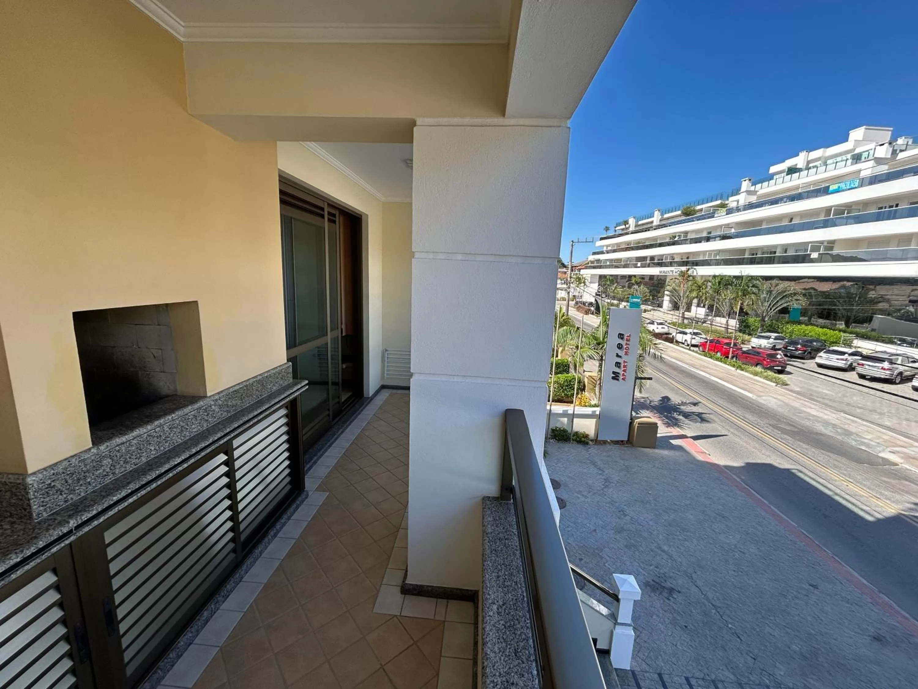 Balcony/Terrace in Golfinhos Apart Hotel
