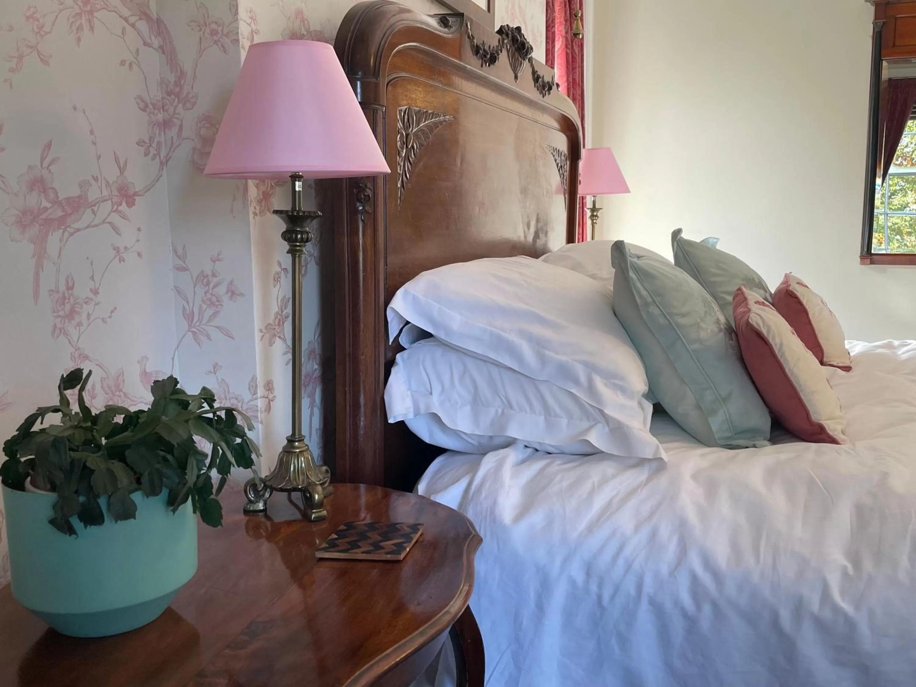 Bedroom, Bed in Eagle House - Award Winning B&B and Apartment