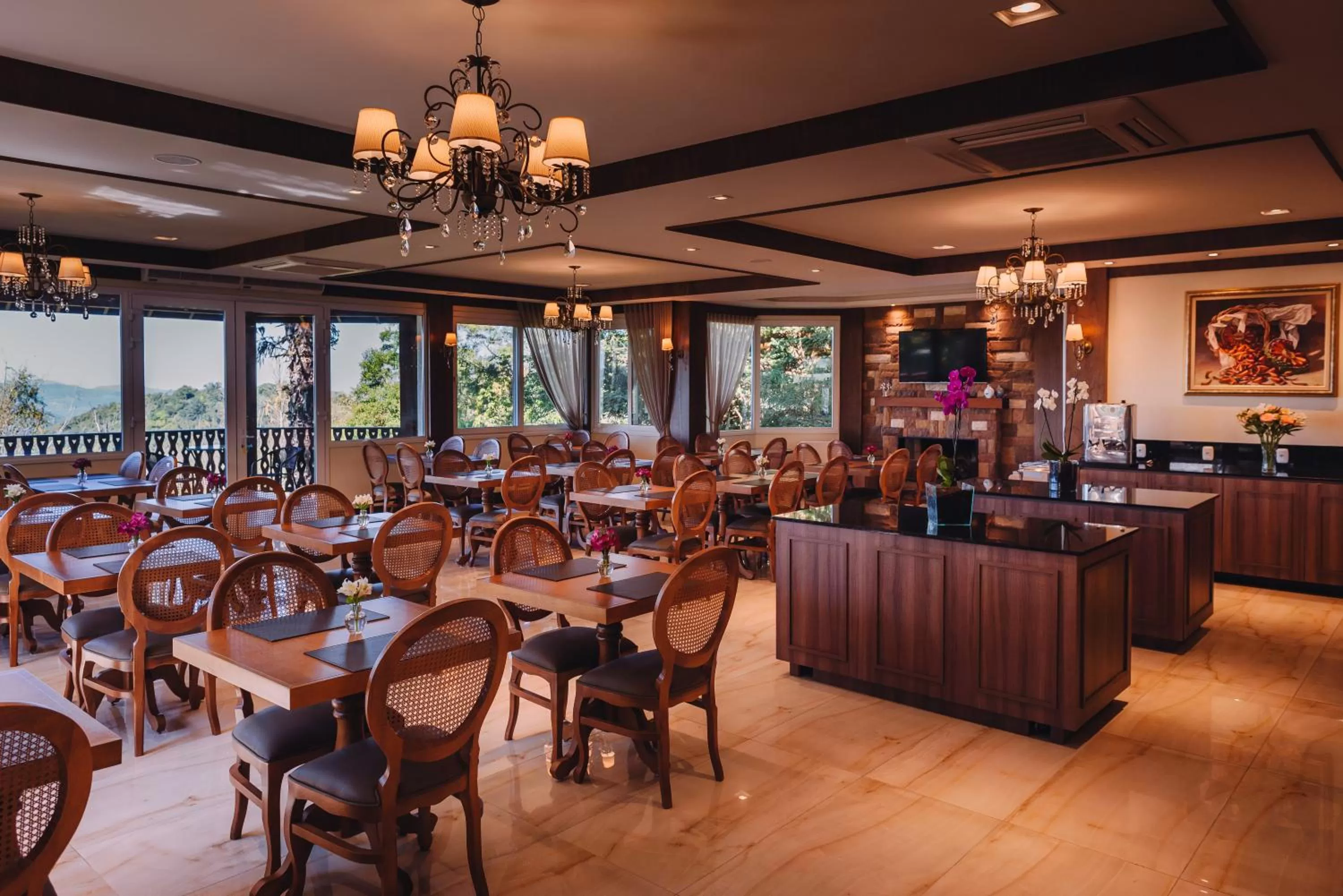 Restaurant/places to eat in Hotel Jardins da Colina