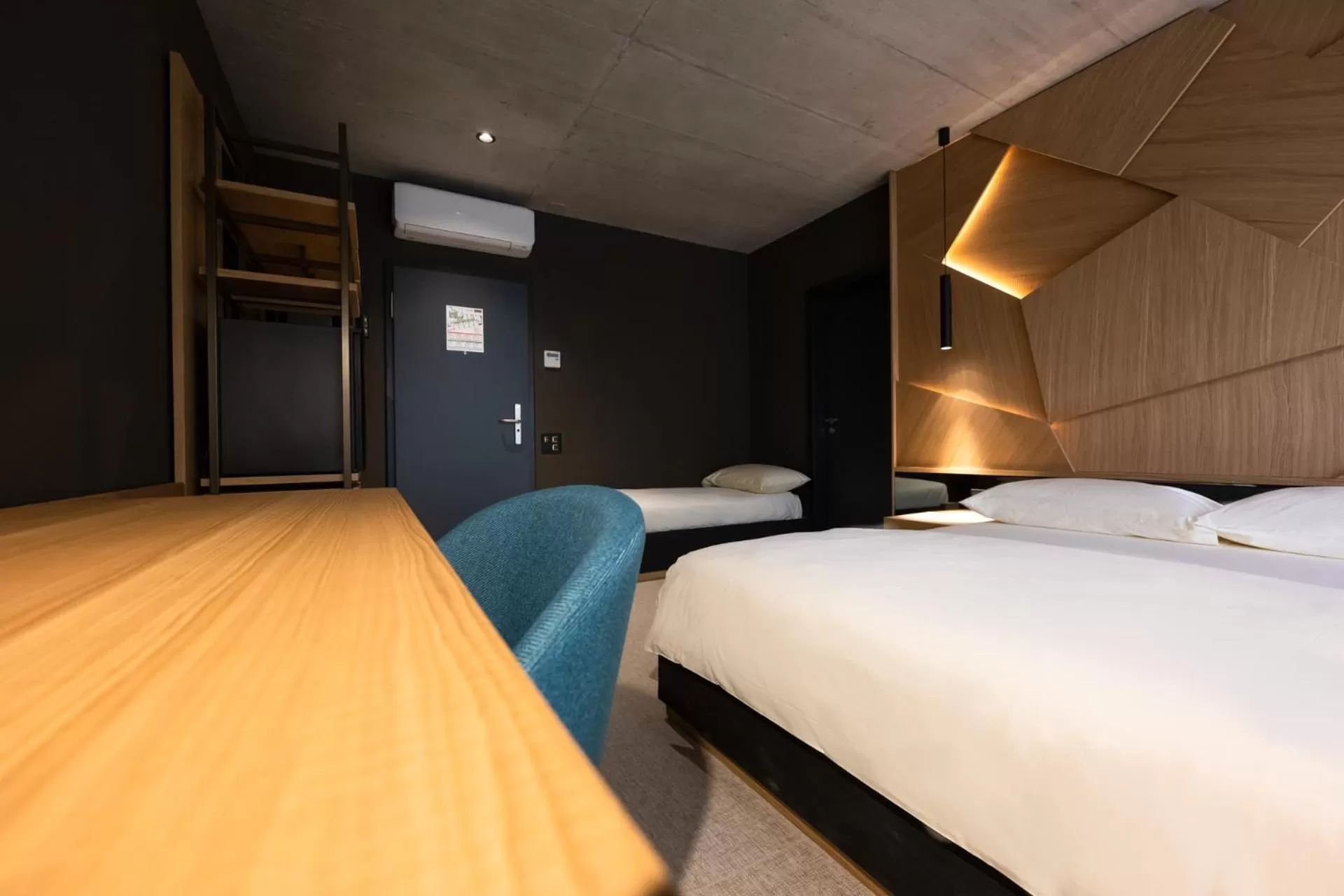Photo of the whole room, Bed in 6532 Smart Hotel - Self check-in