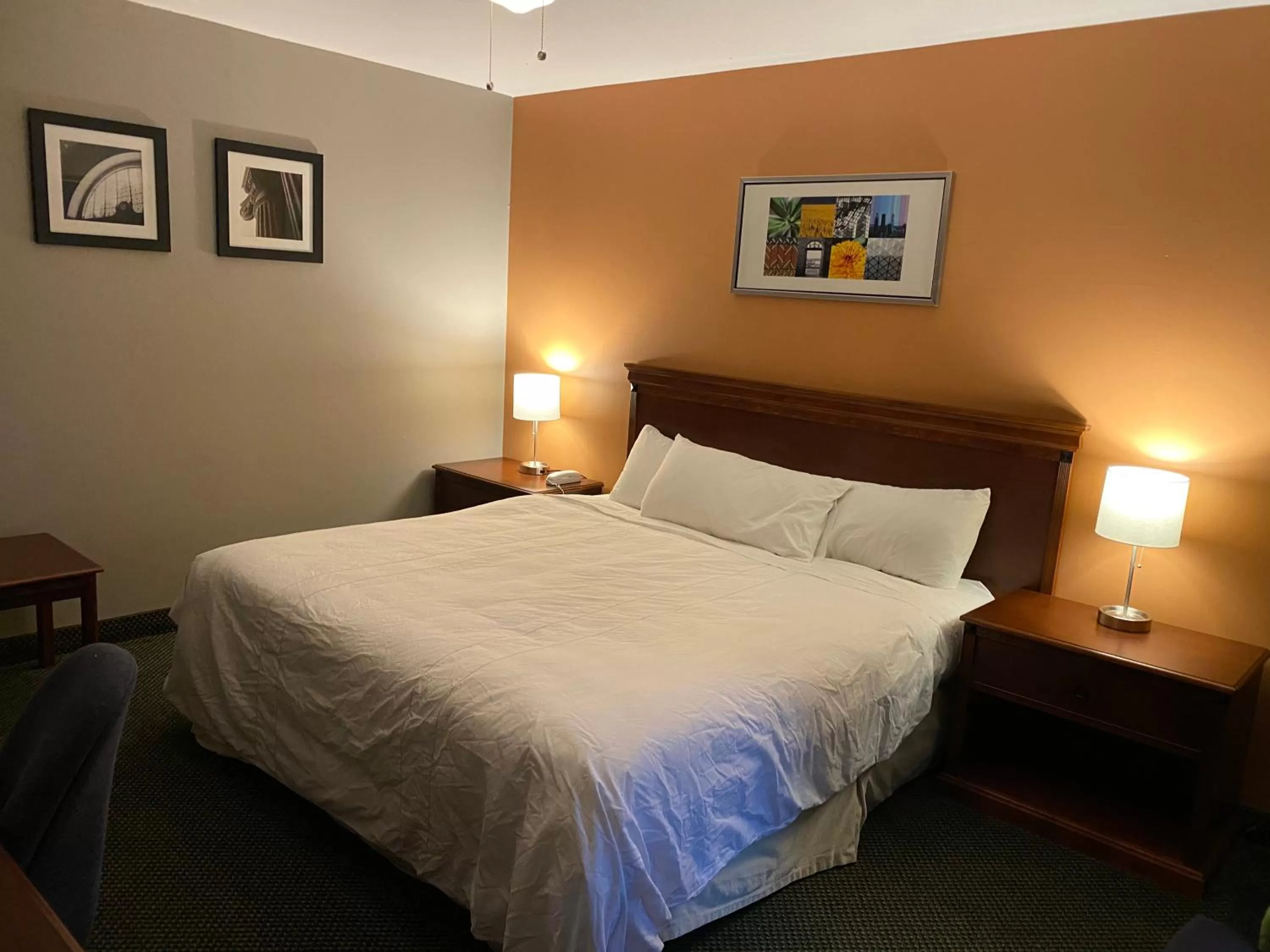 Bed in Diamond Motel - Abilene