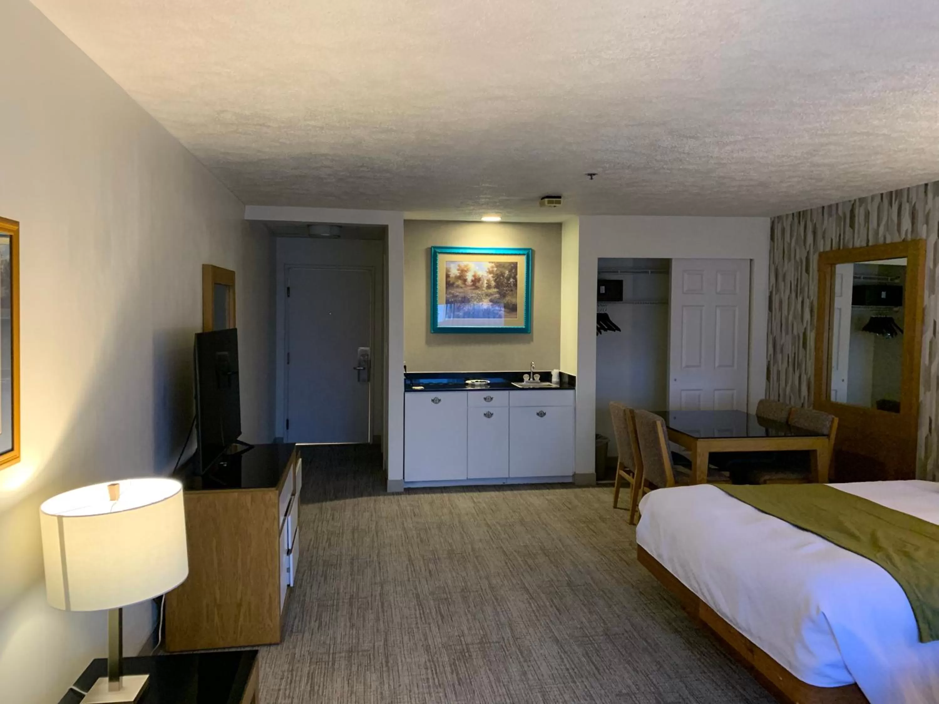 Bedroom, Bed in Split Rock Resort