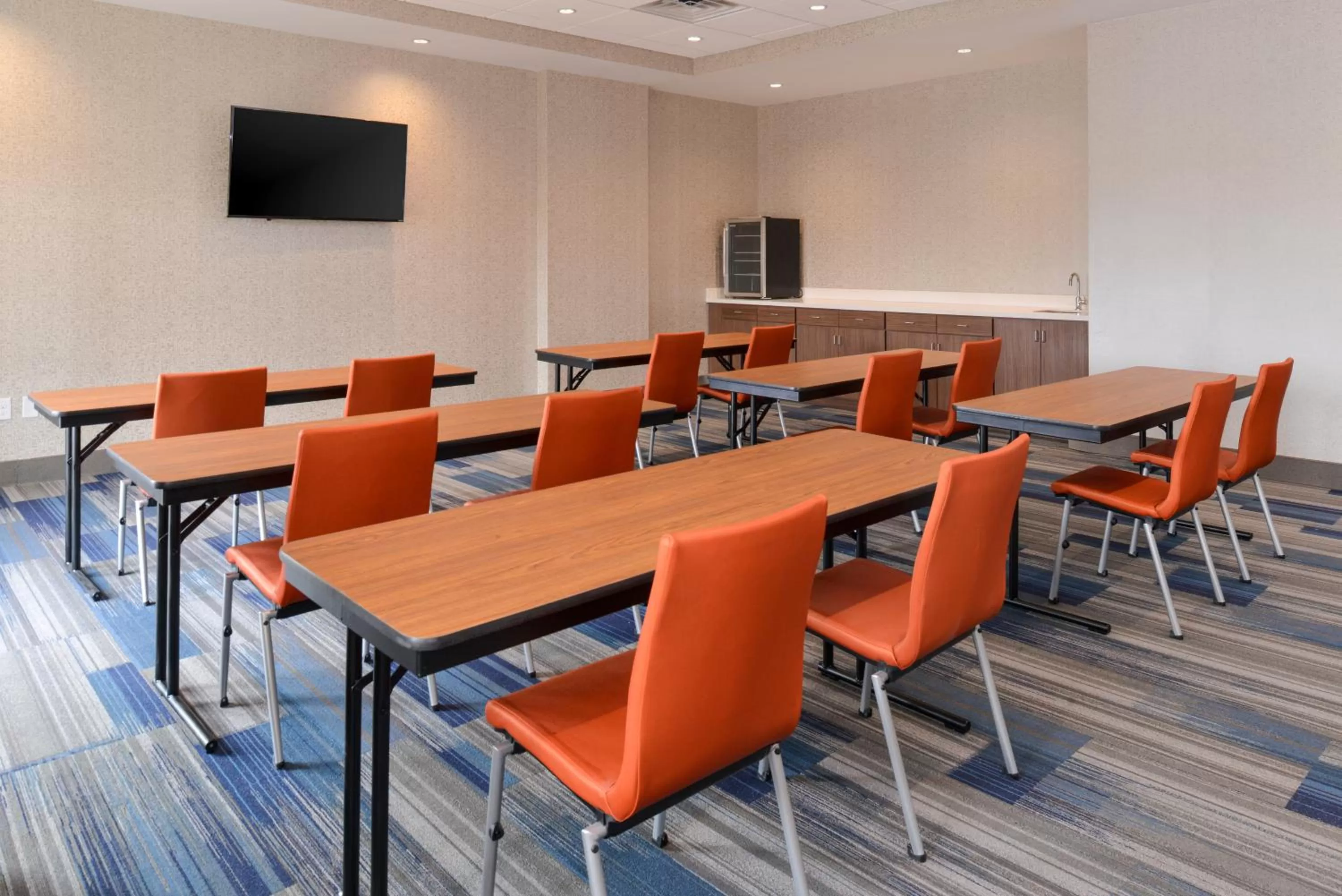 Meeting/conference room in Holiday Inn Express & Suites Trinity by IHG