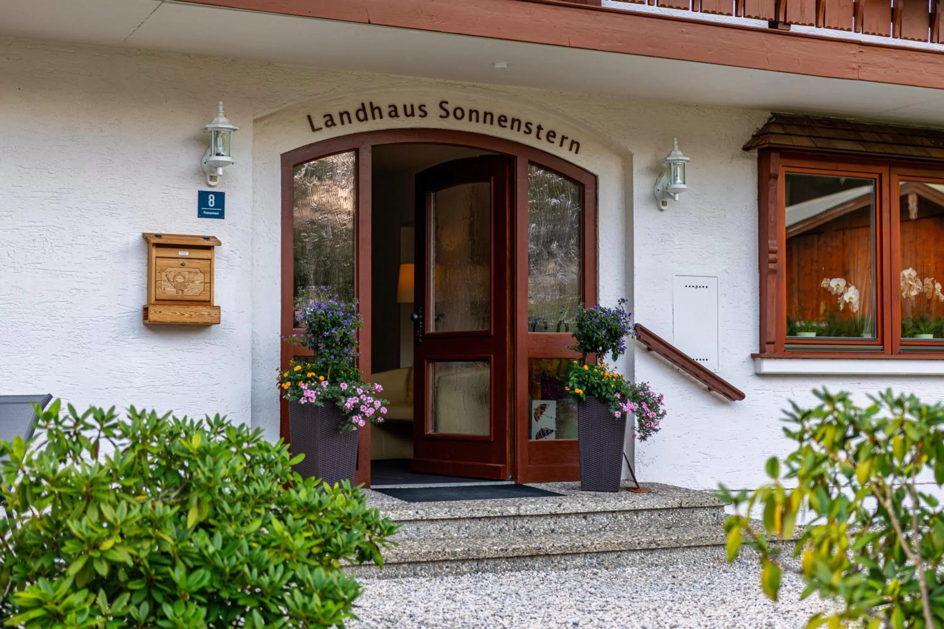 Facade/entrance in Hotel Garni Landhaus Sonnenstern