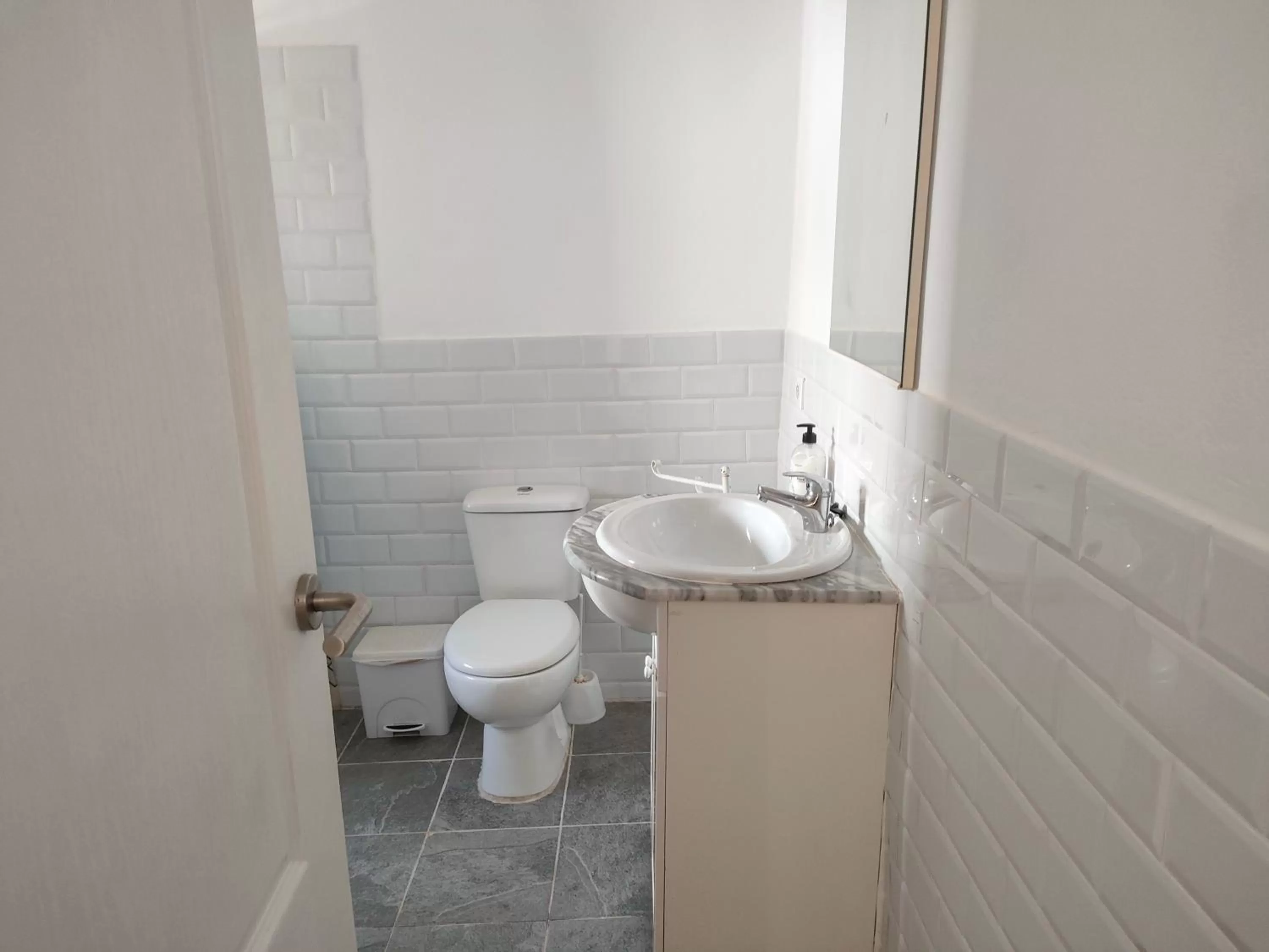 Alba 2 apartamento y Alba 3 habitación con baño