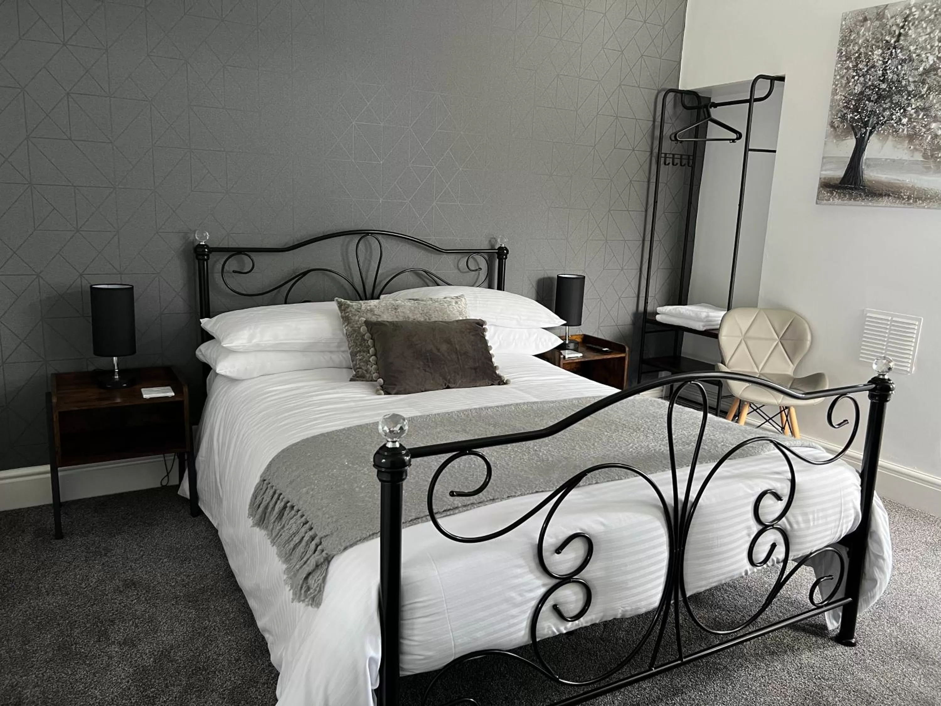 Bed in The Queens Hotel Harlech