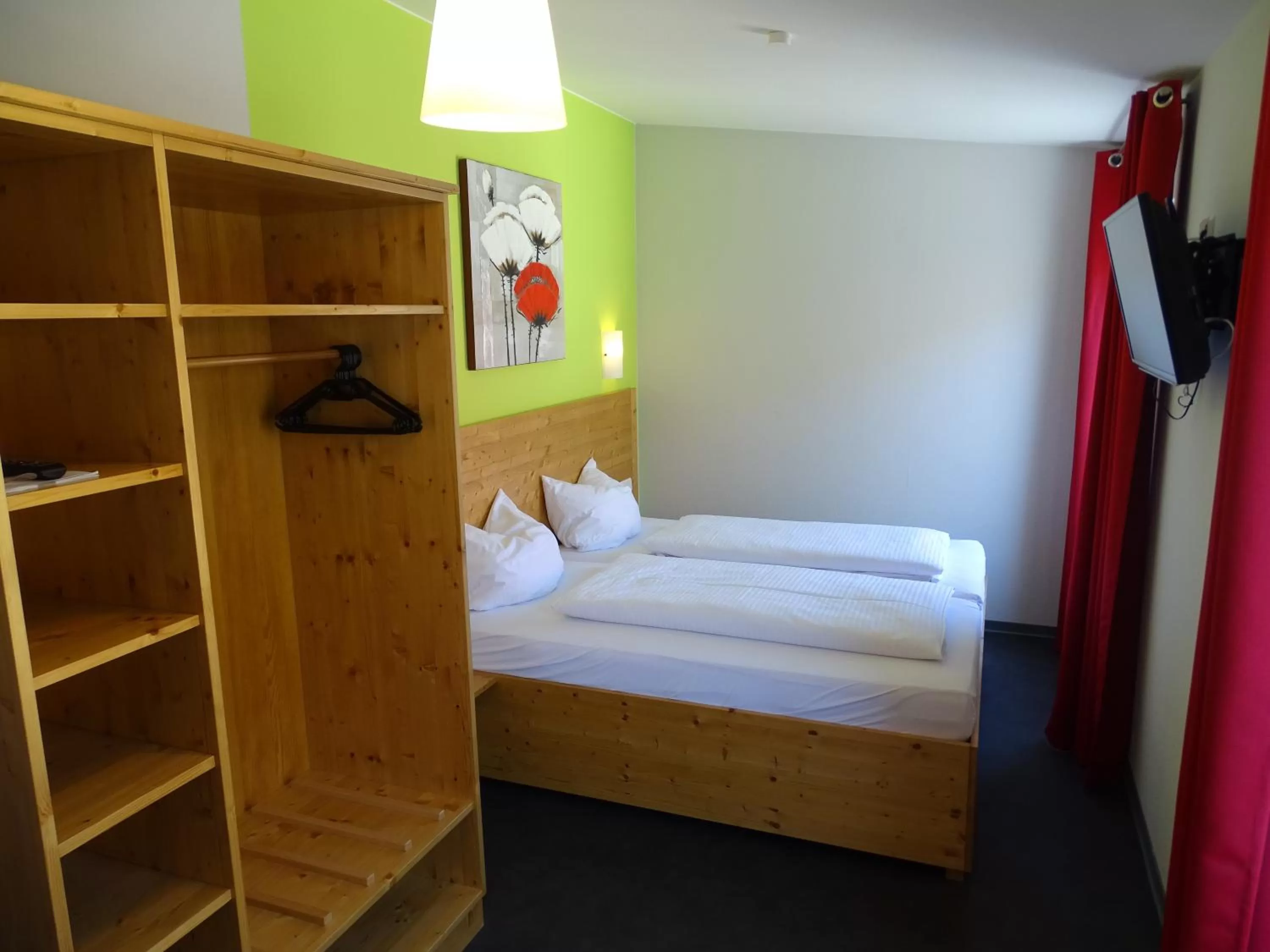 Bedroom, Bed in Hotel Demling