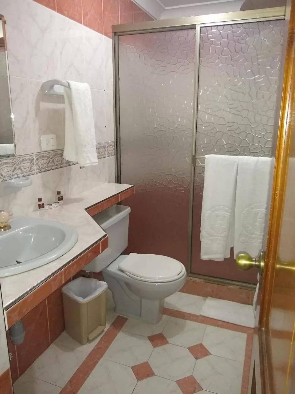 Bathroom in Gran Hotel Cali