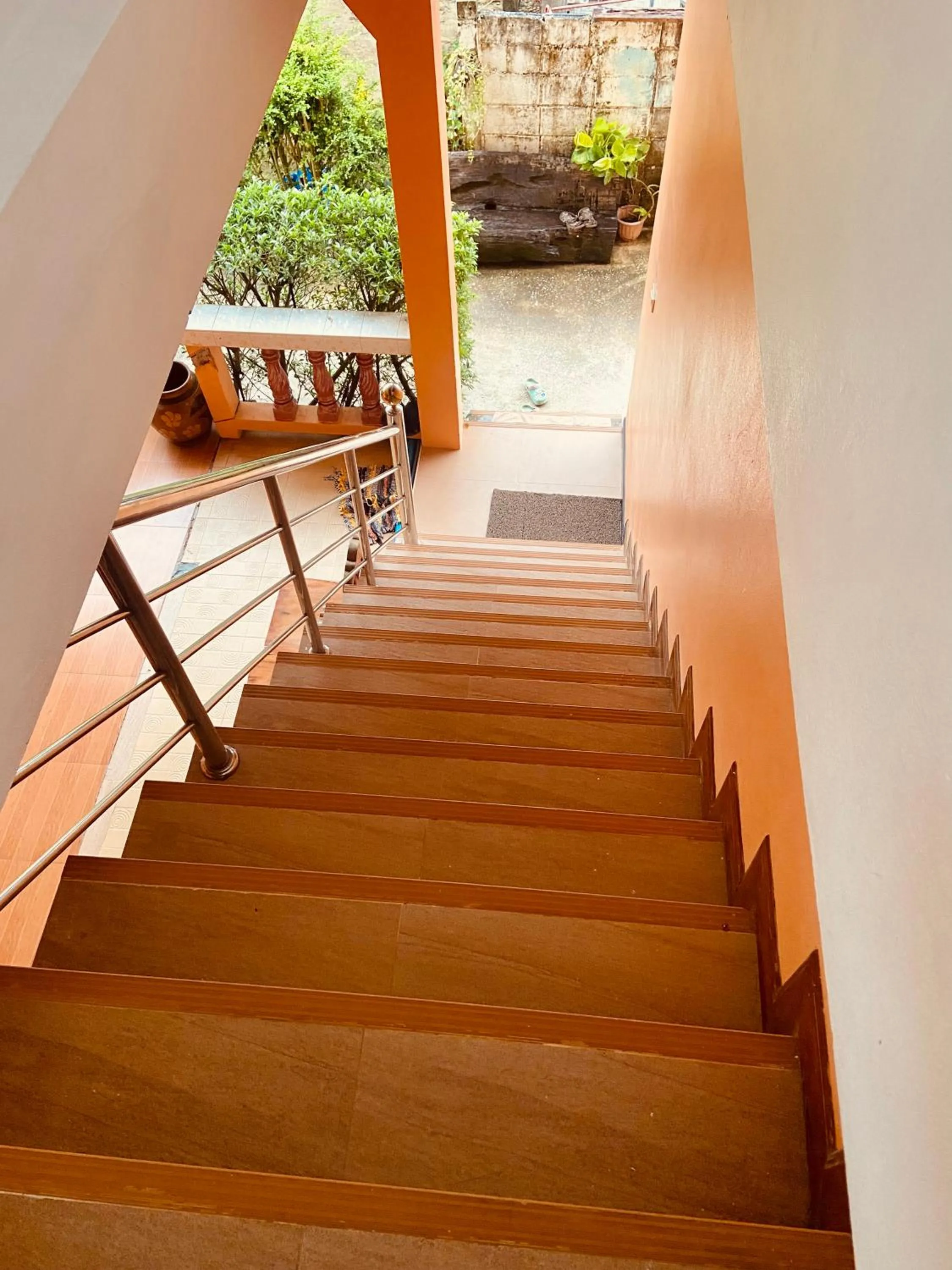 Day in Lanta Grand House