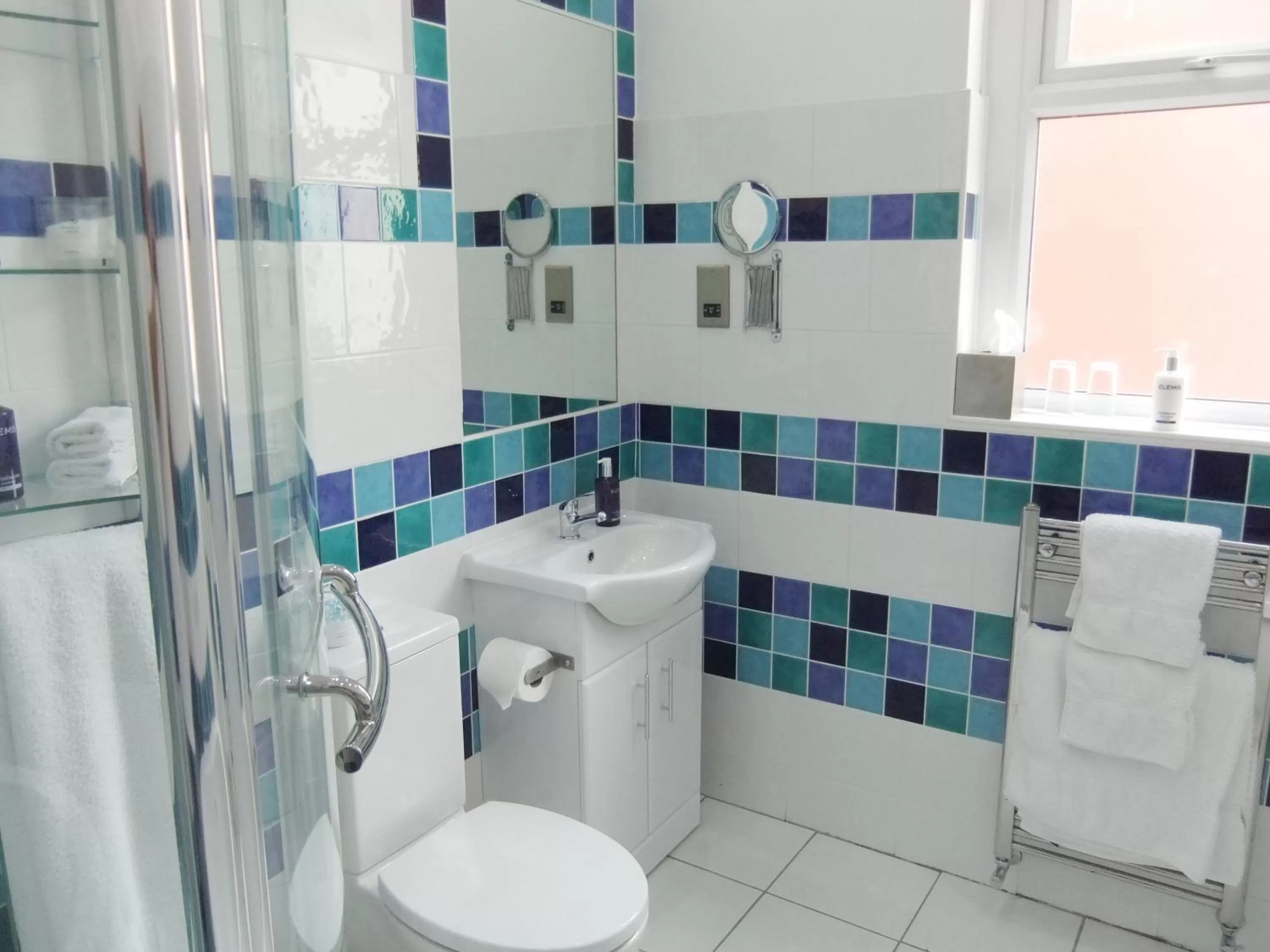 Summer in FourRooms - Couples Only