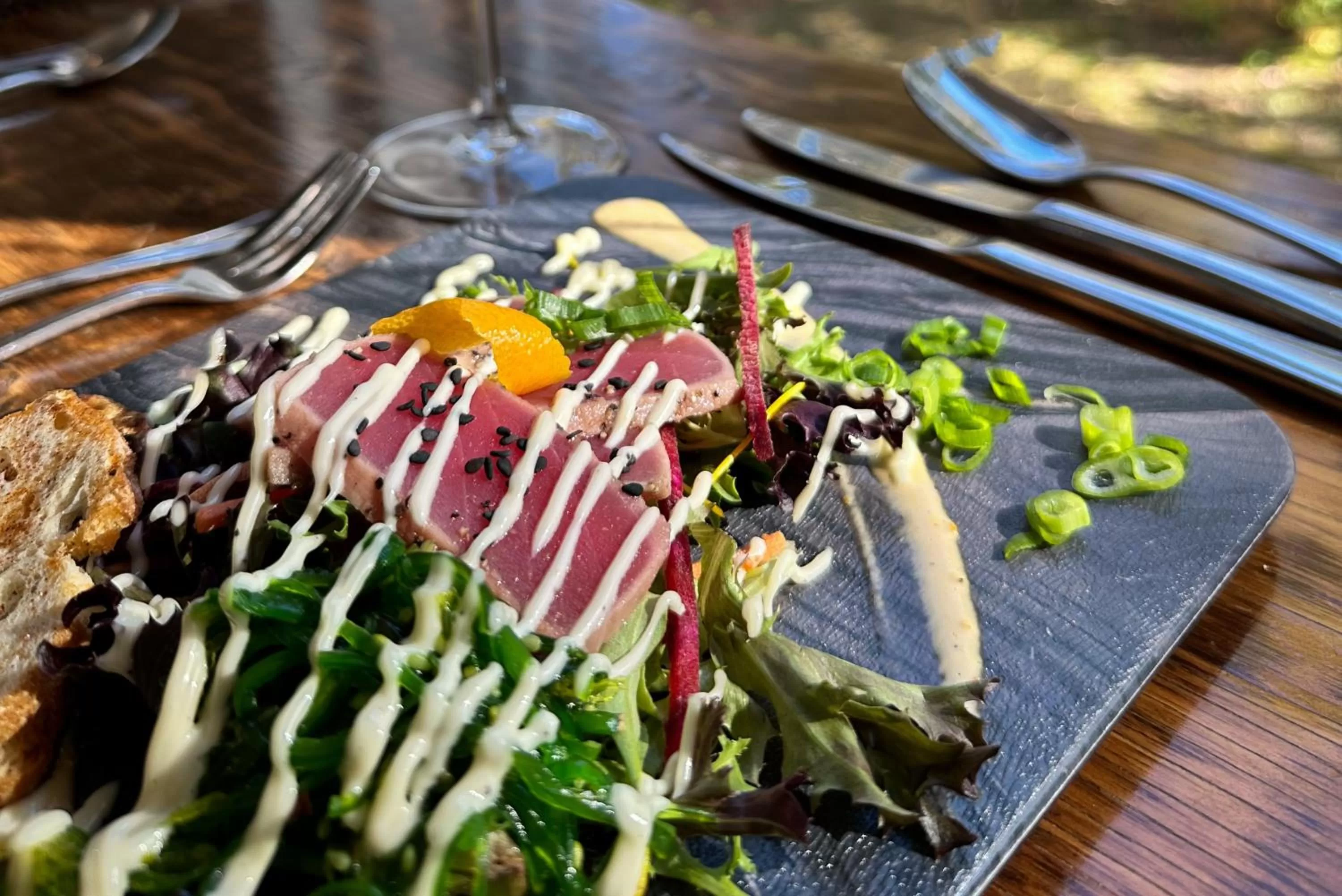 Restaurant/places to eat in Auberge de la Montagne Coupée