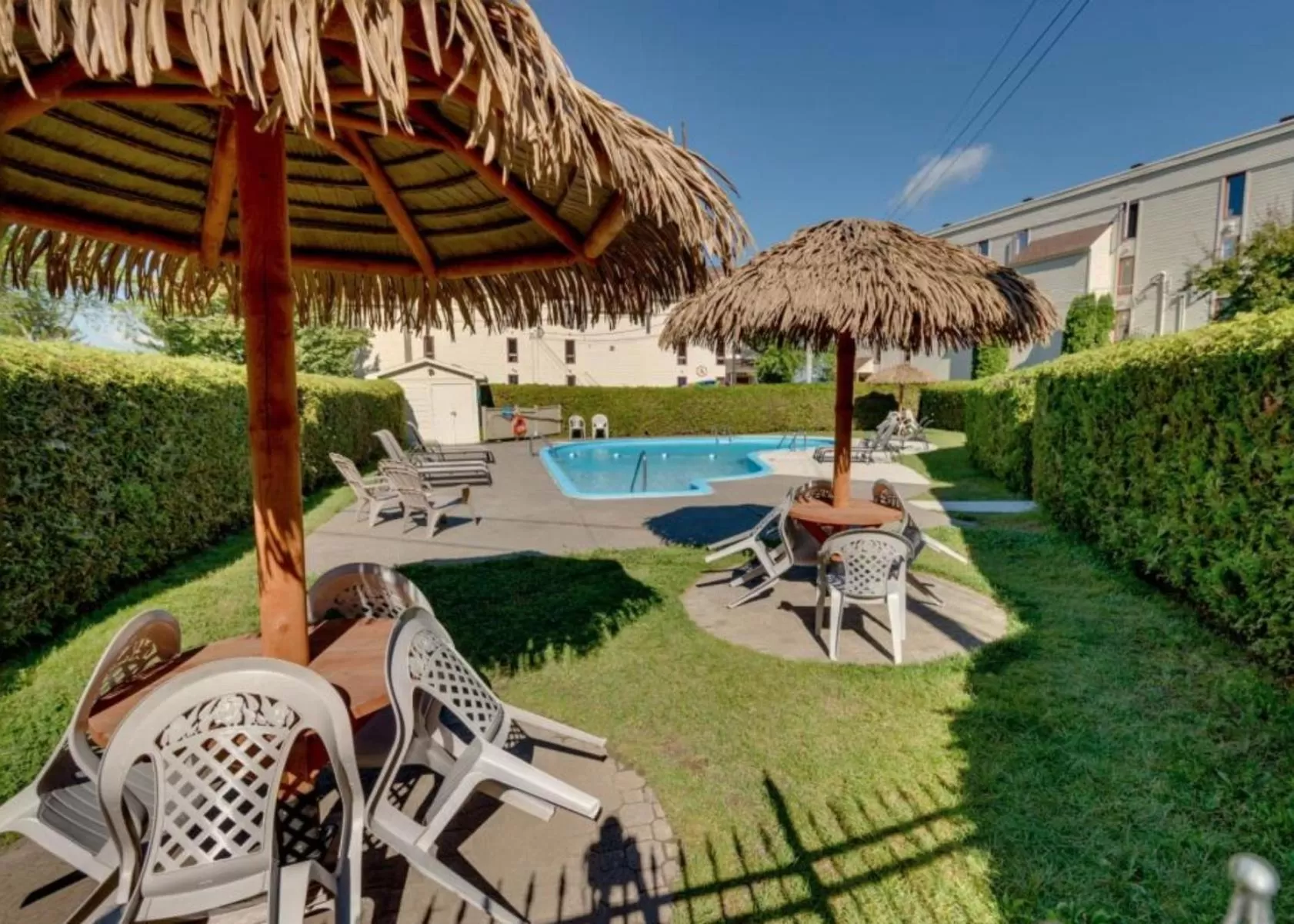 Swimming pool in Magog Waterfront Condo