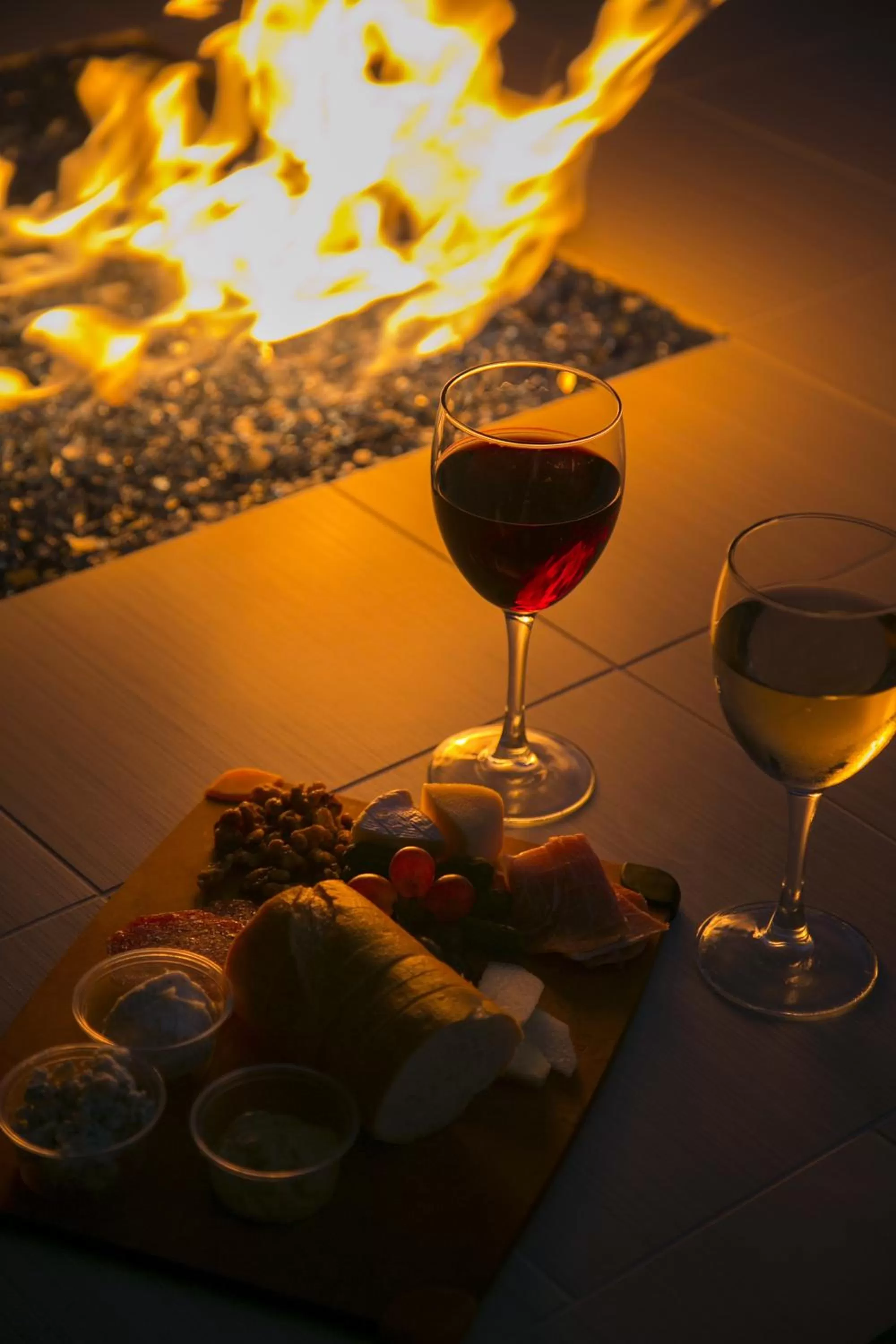 Restaurant/places to eat in Bay Club Hotel and Marina