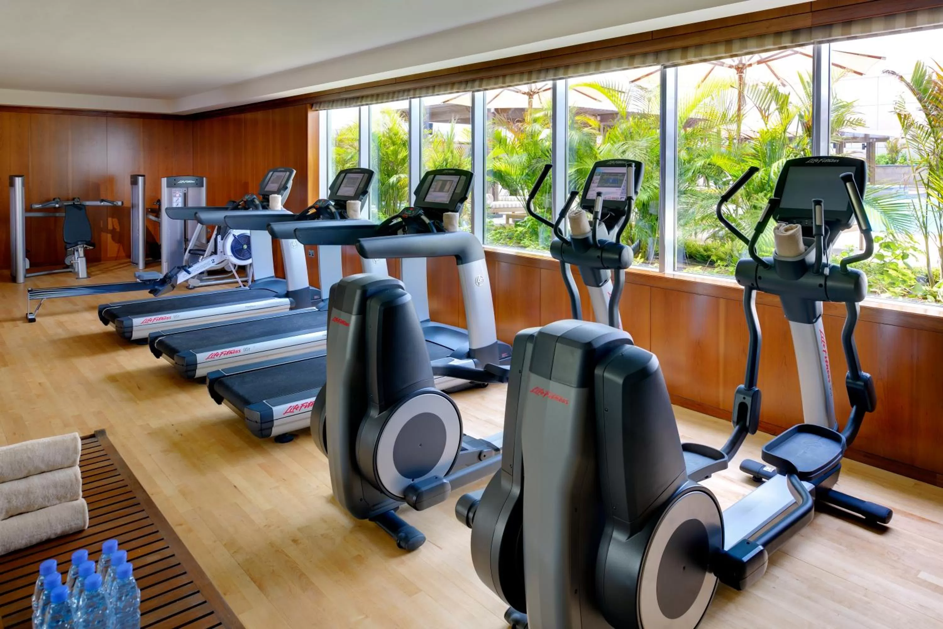 Fitness centre/facilities in Crowne Plaza - Dubai Jumeirah by IHG