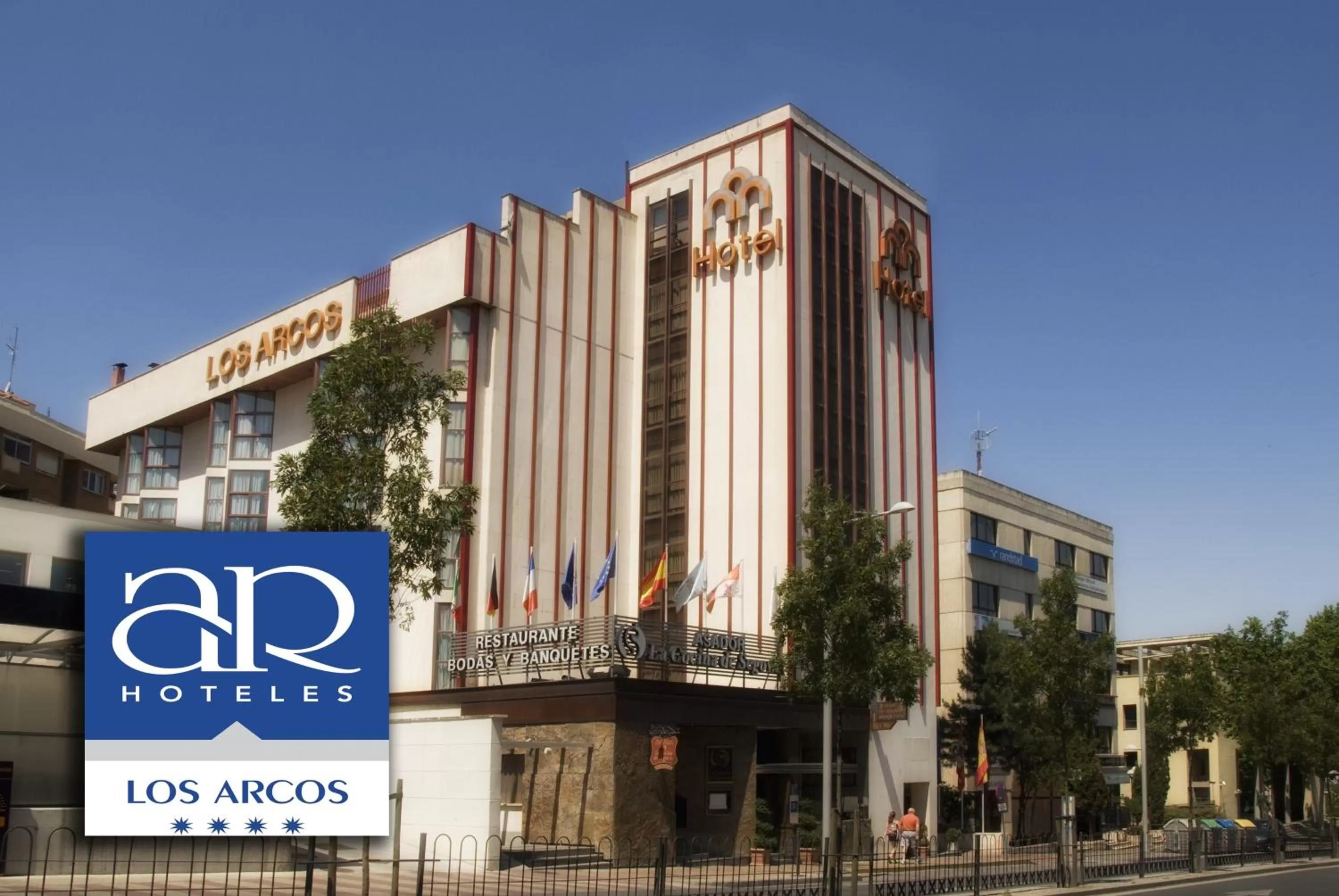 Facade/entrance in Los Arcos