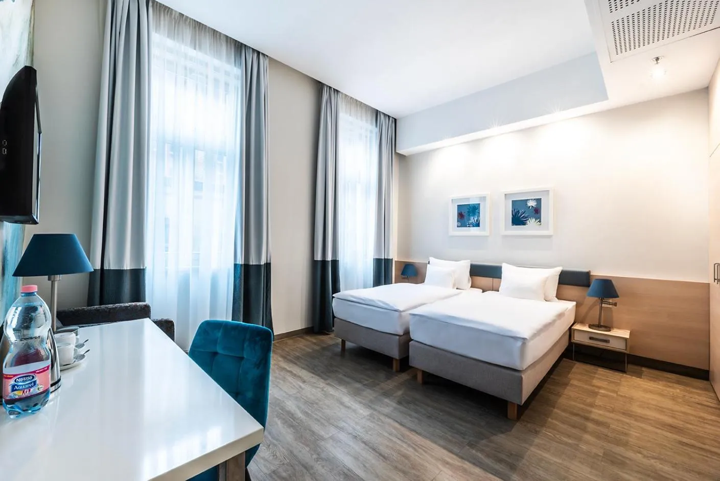 Photo of the whole room, Bed in Atrium Fashion Hotel