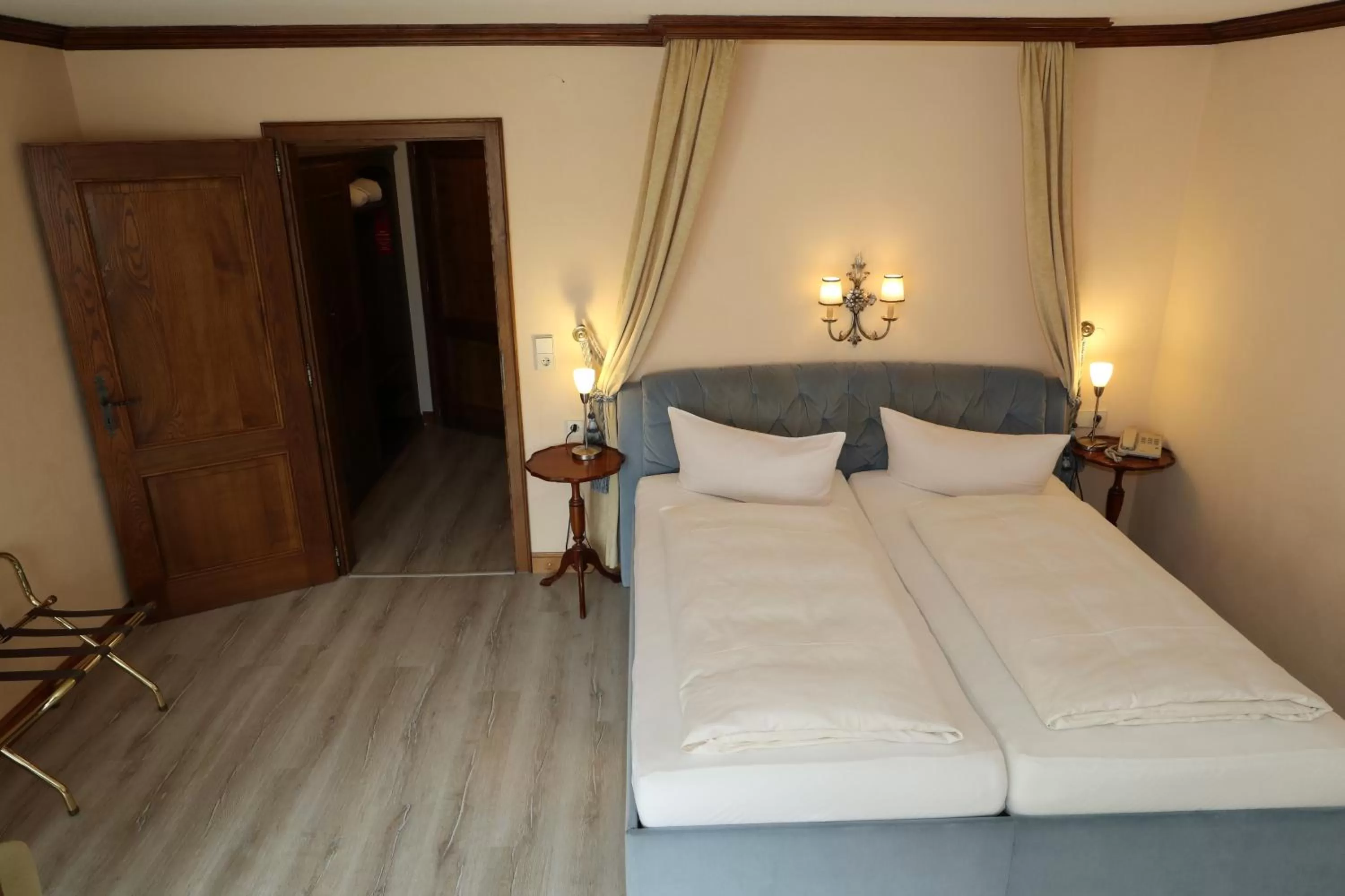 Bed in Schwarzwaldhotel Stollen