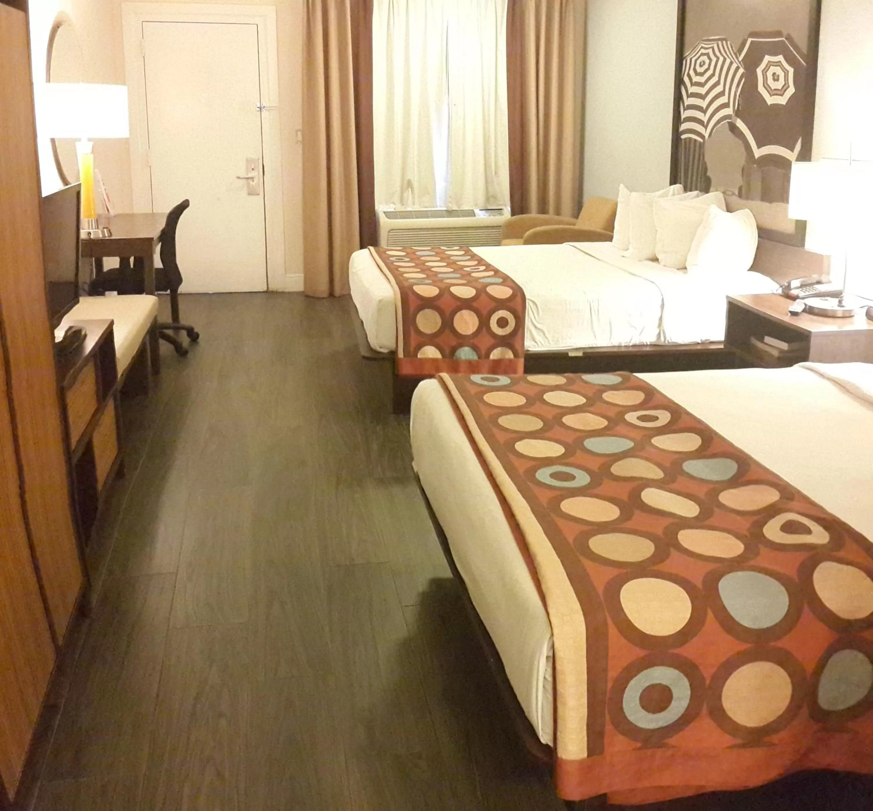 Bedroom, Bed in Super 8 by Wyndham Florida City/Homestead/Everglades