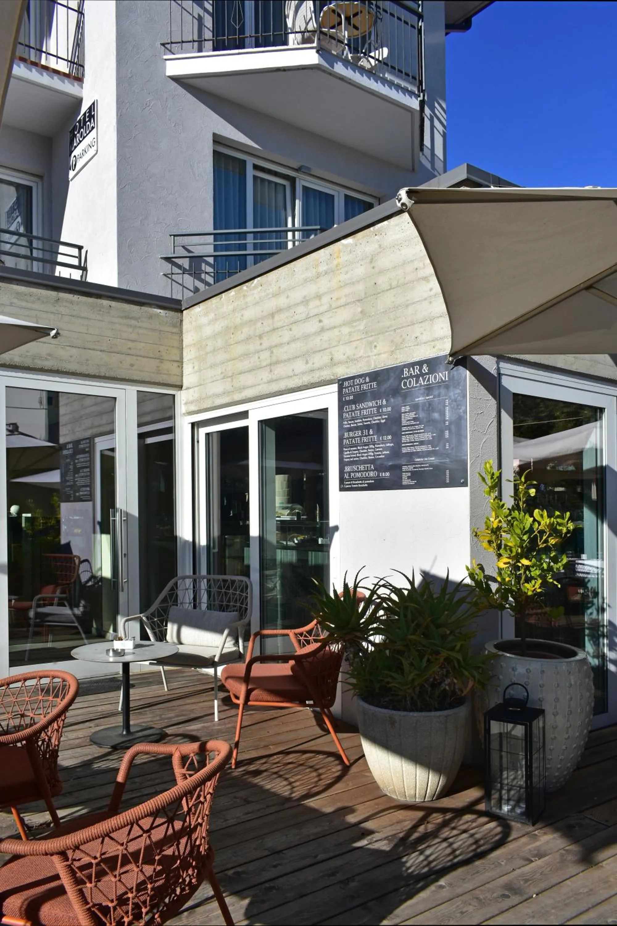 Restaurant/places to eat in Hotel Marolda