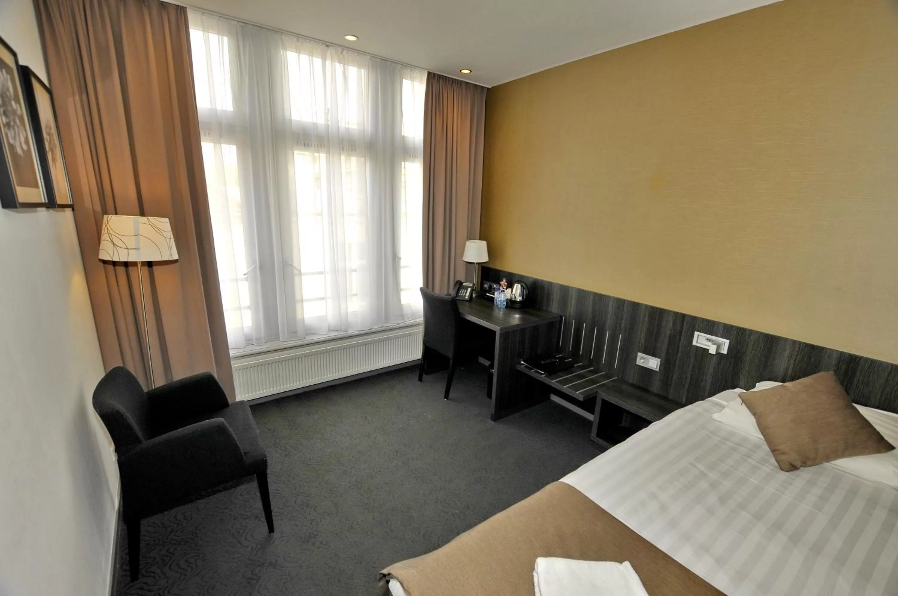 Seating Area in Hotel Parkview