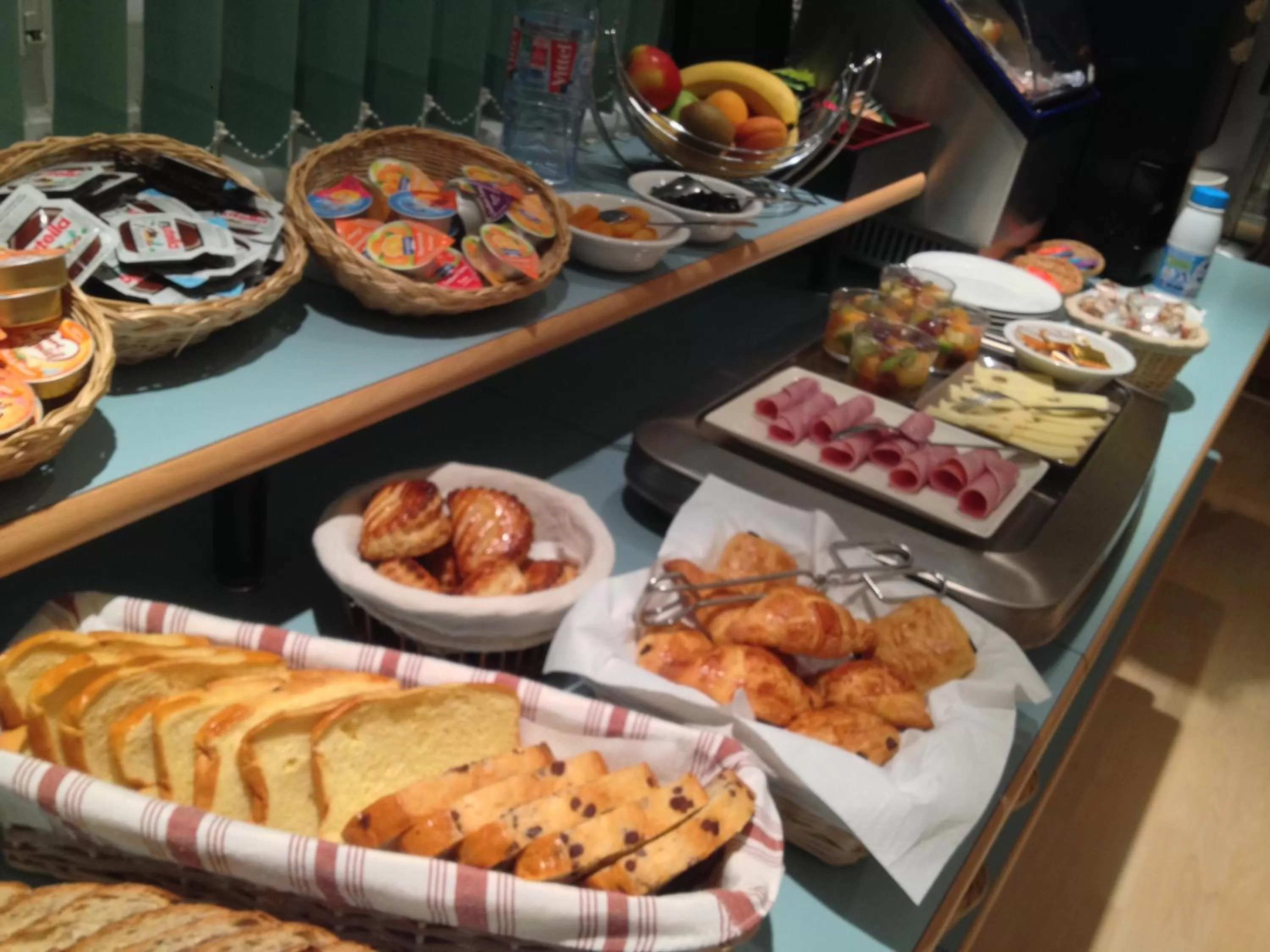 Food in Logis Hôtel Atrium Epinal Golbey